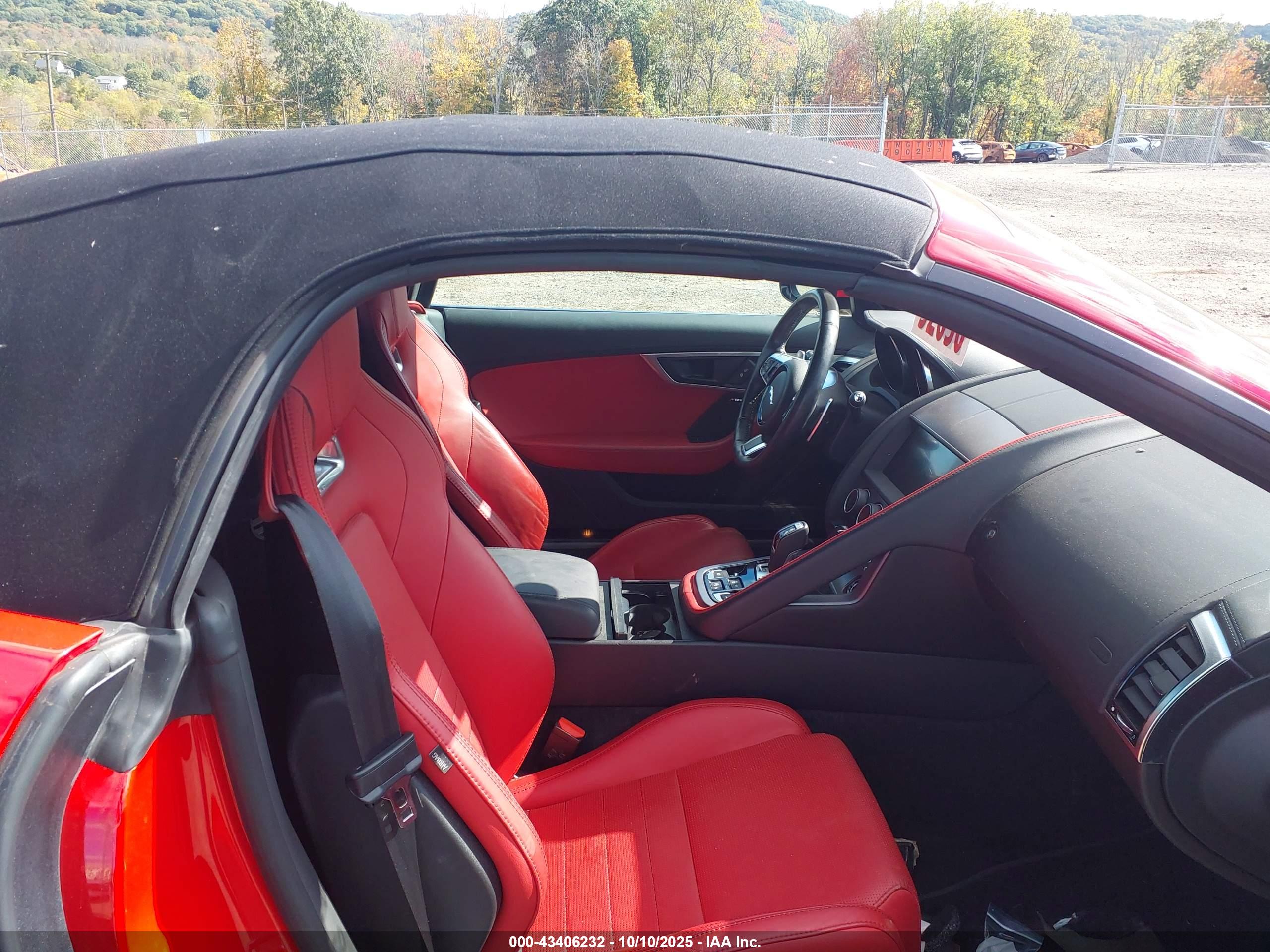 JAGUAR F-TYPE image 5