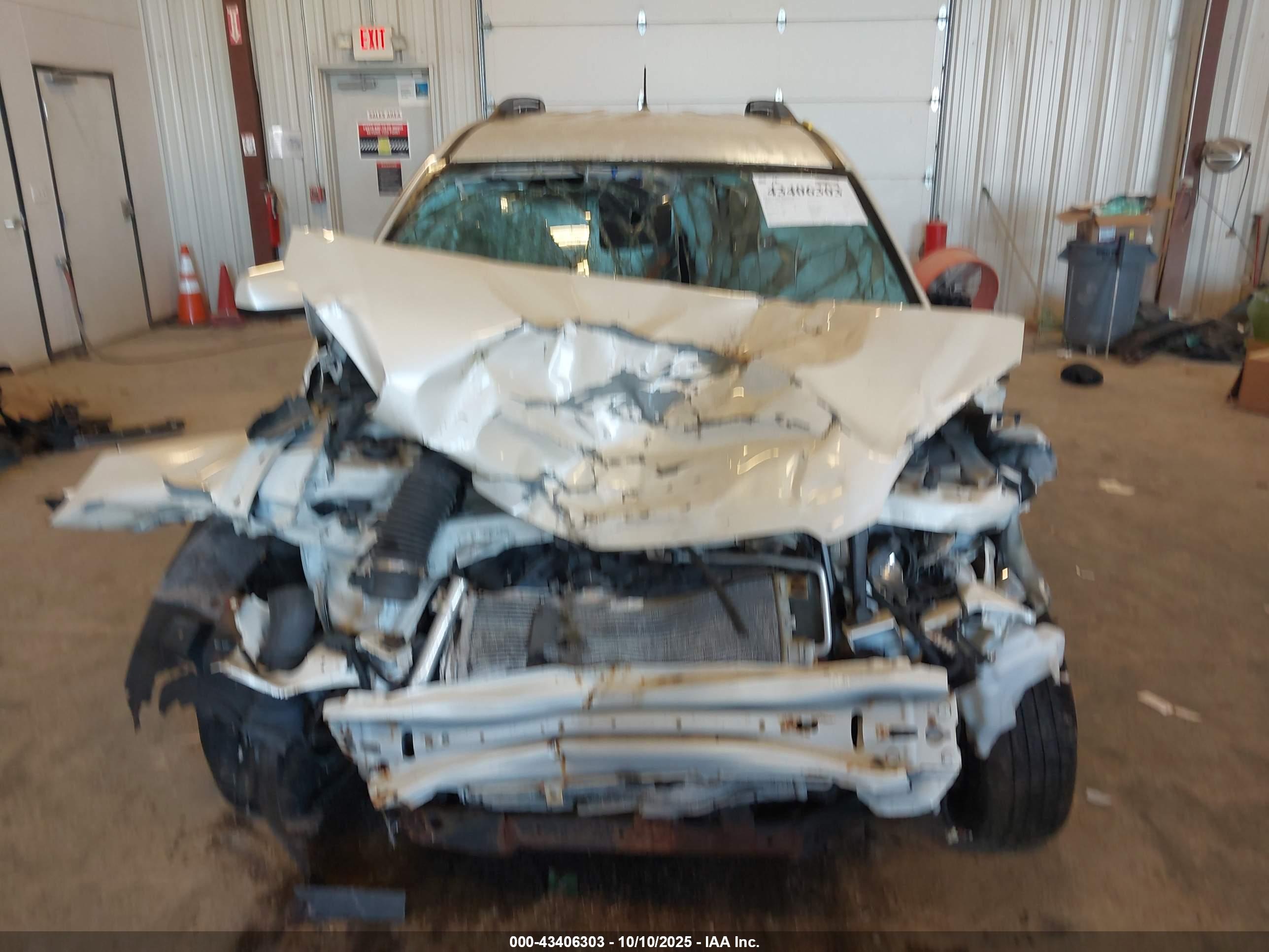 CHEVROLET EQUINOX image 6