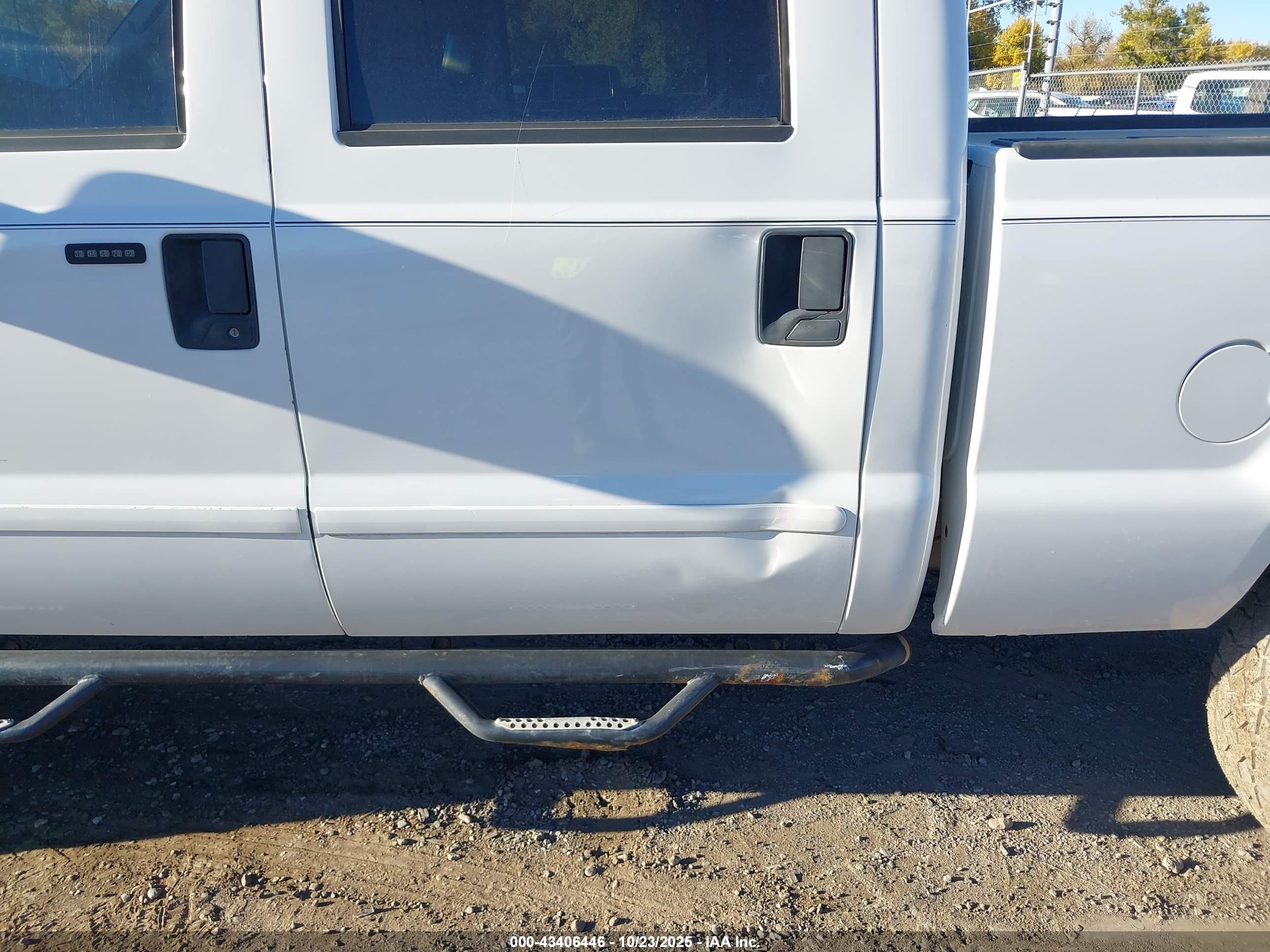 FORD F-250 image 6