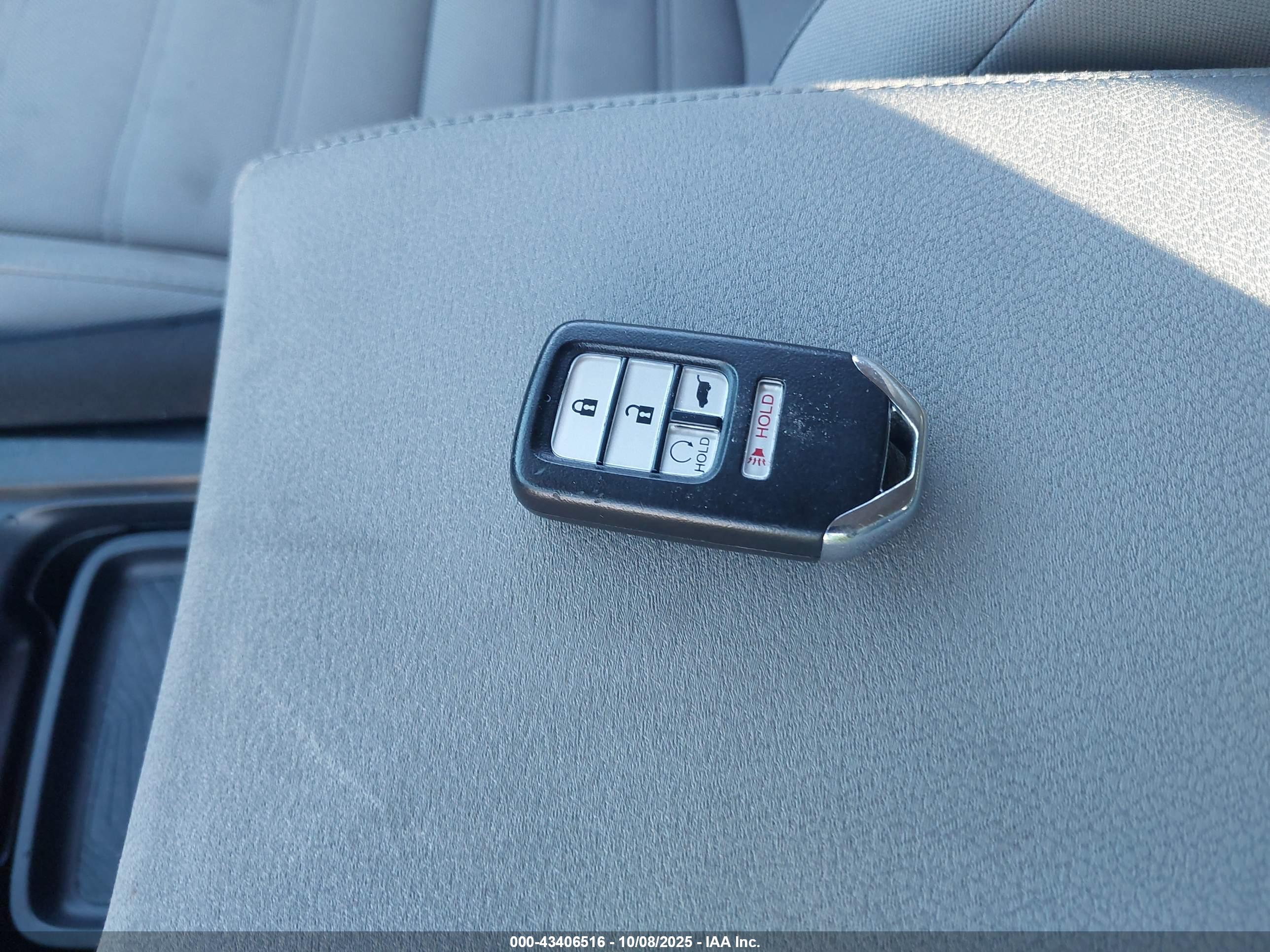HONDA CR-V image 11