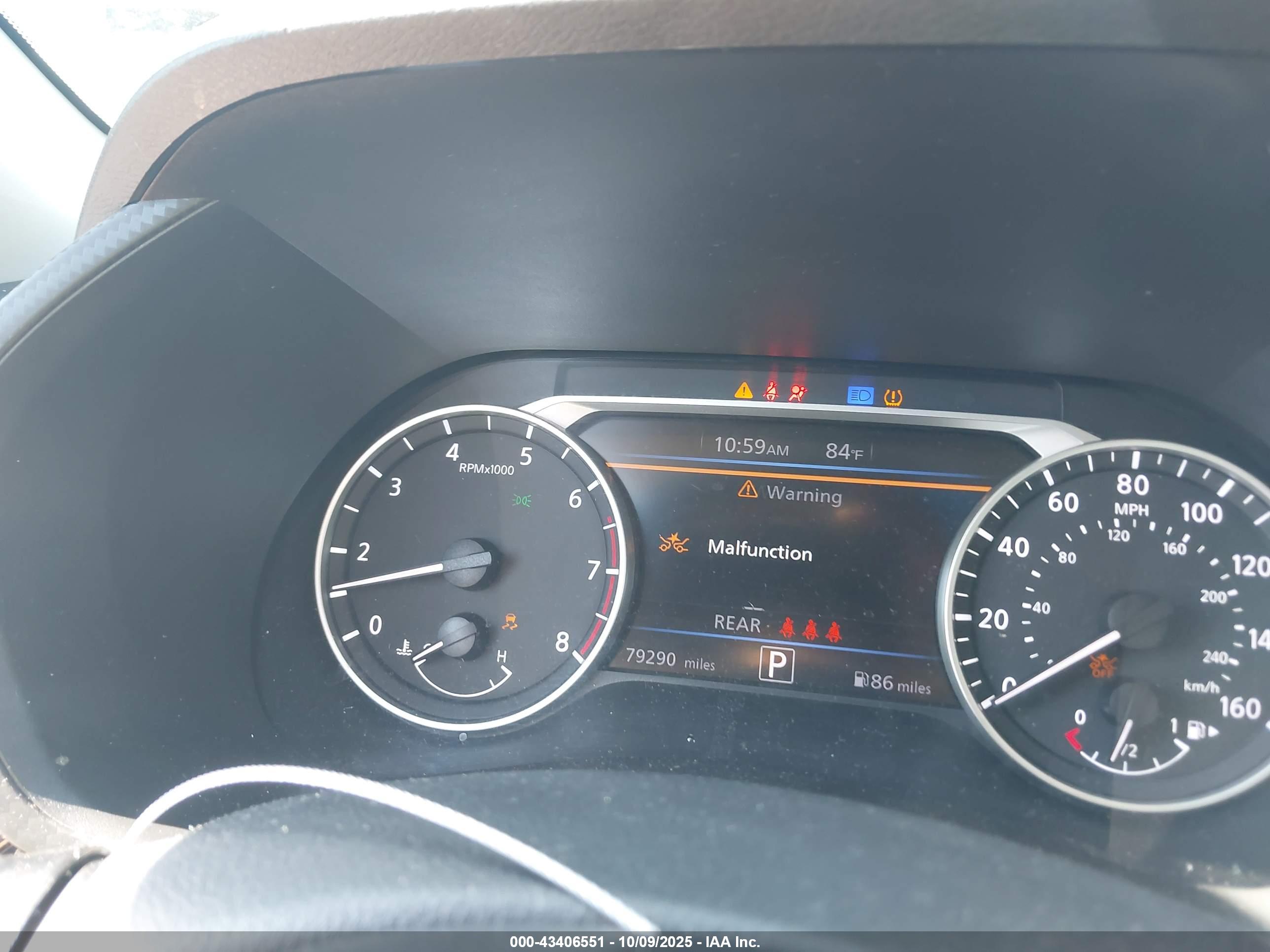 NISSAN SENTRA image 7