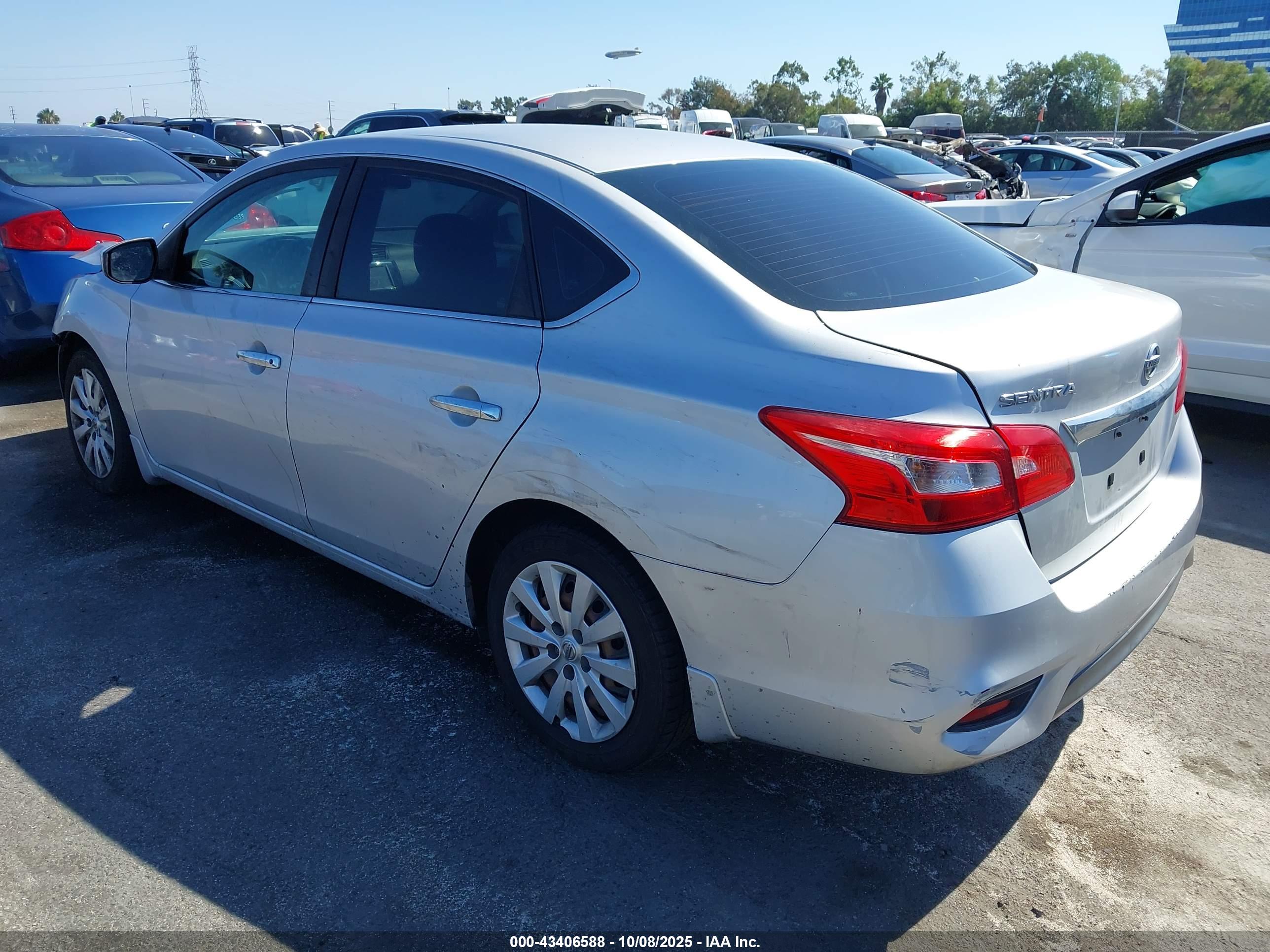 NISSAN SENTRA image 3