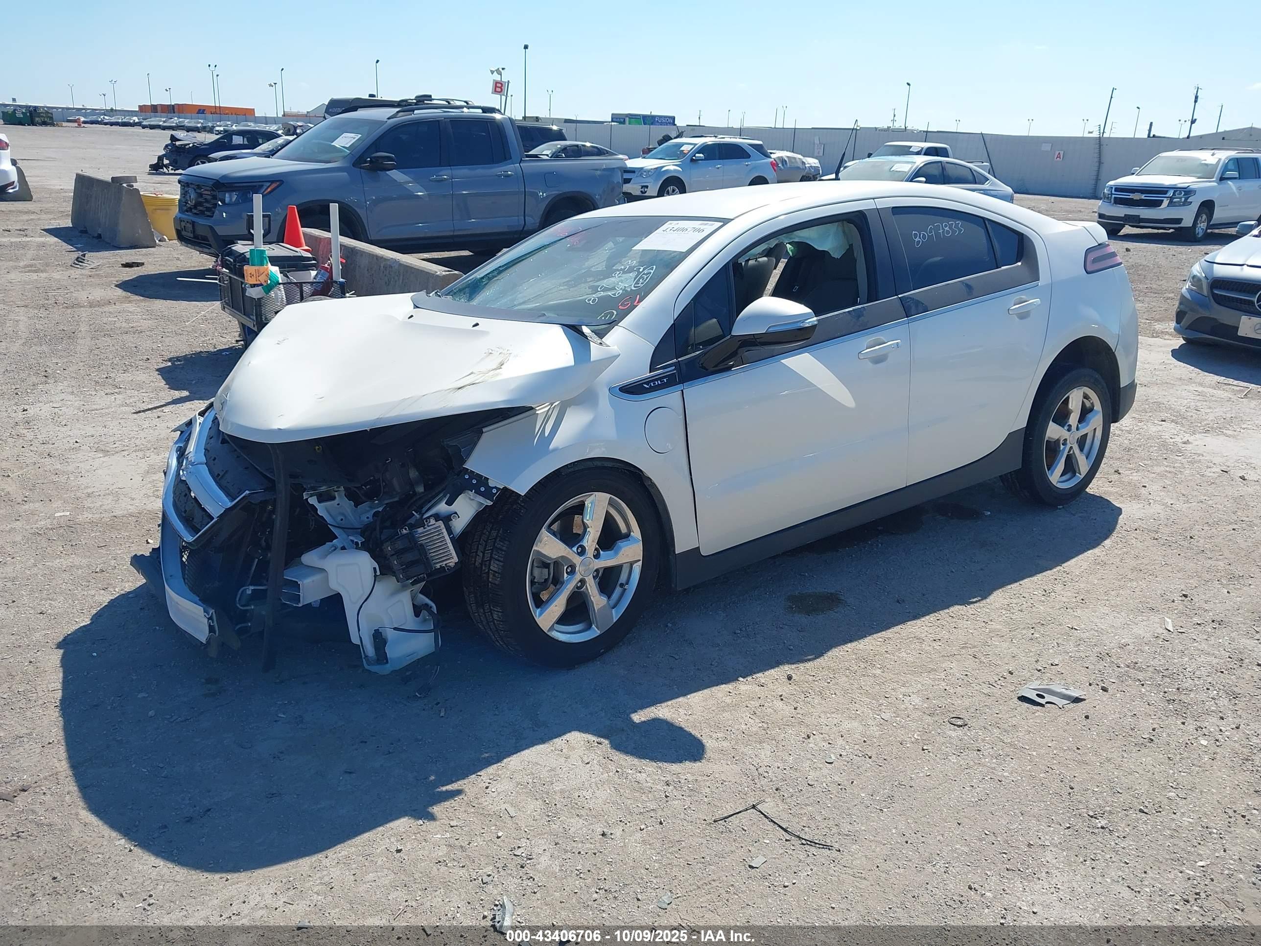 CHEVROLET VOLT image 2