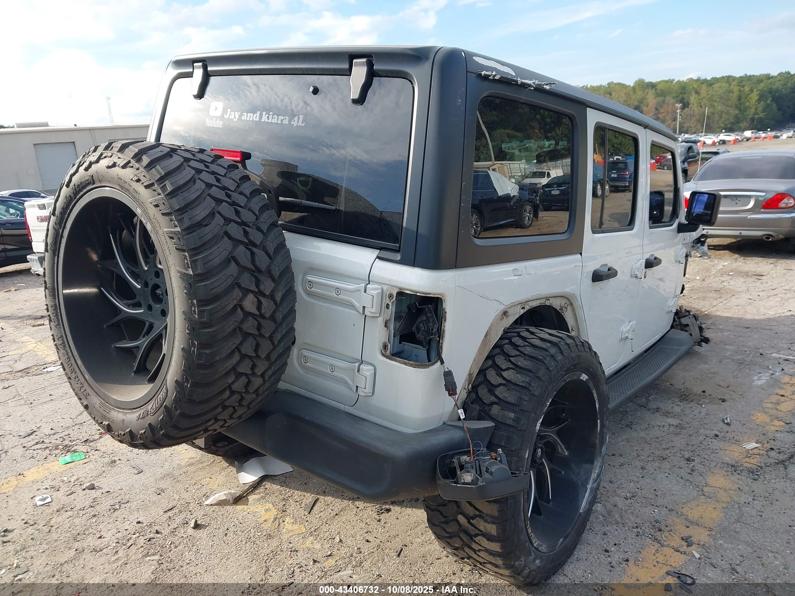 JEEP WRANGLER image 4