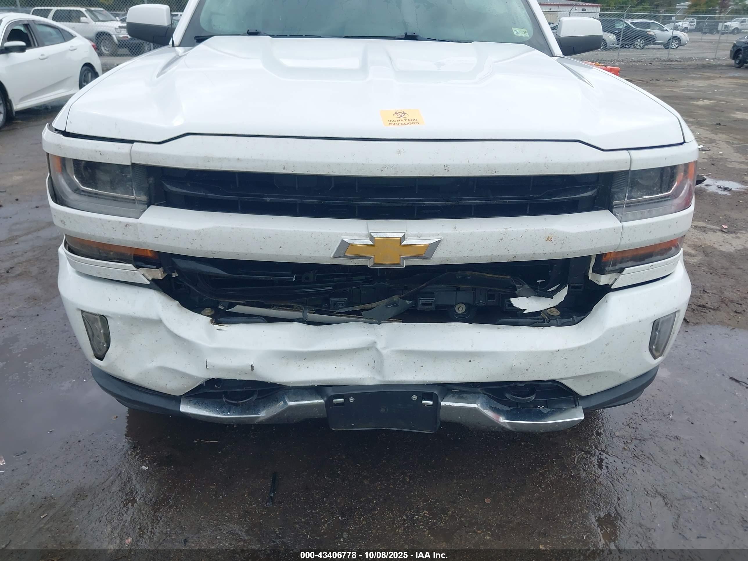CHEVROLET SILVERADO image 6
