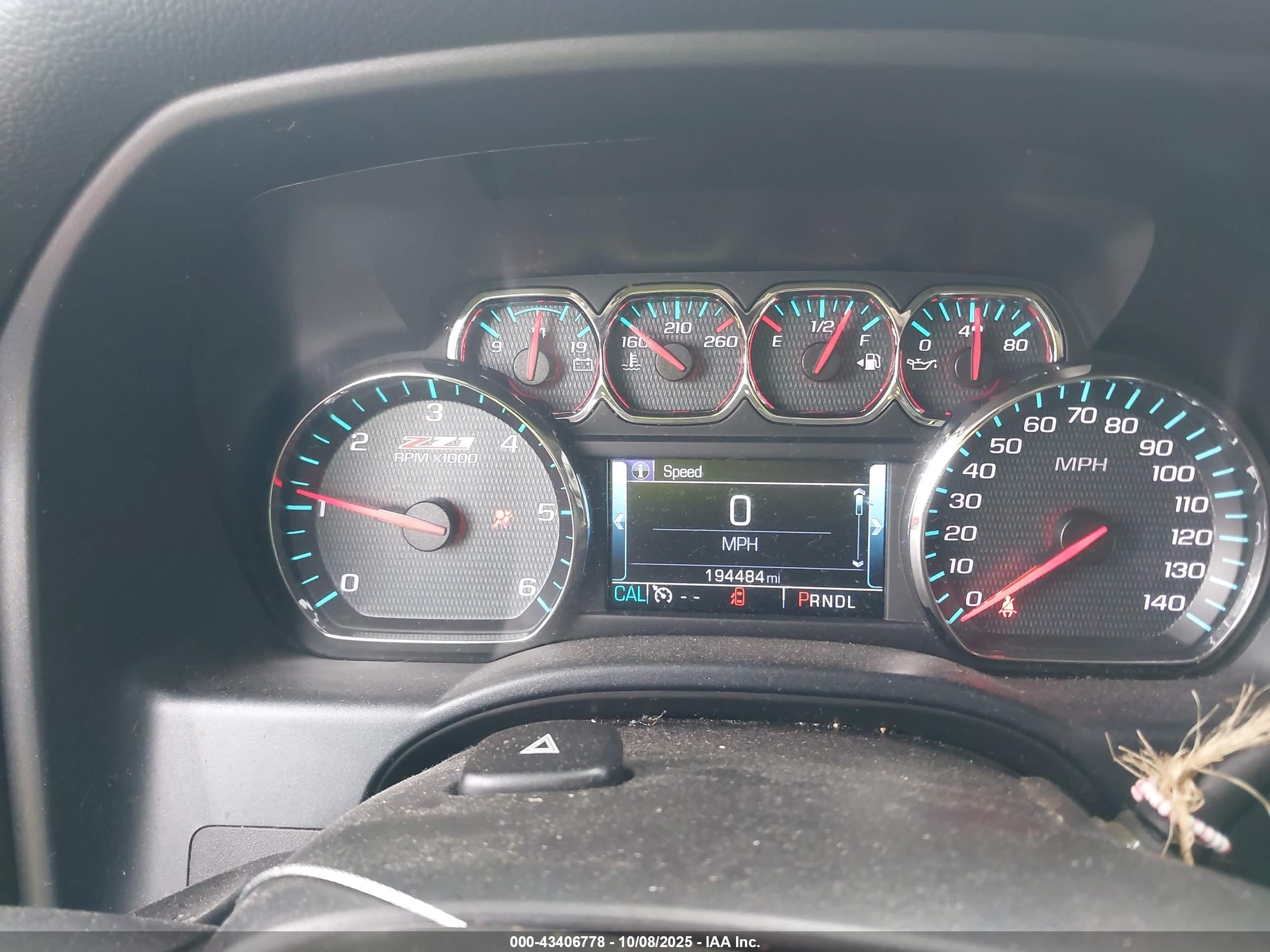 CHEVROLET SILVERADO image 7
