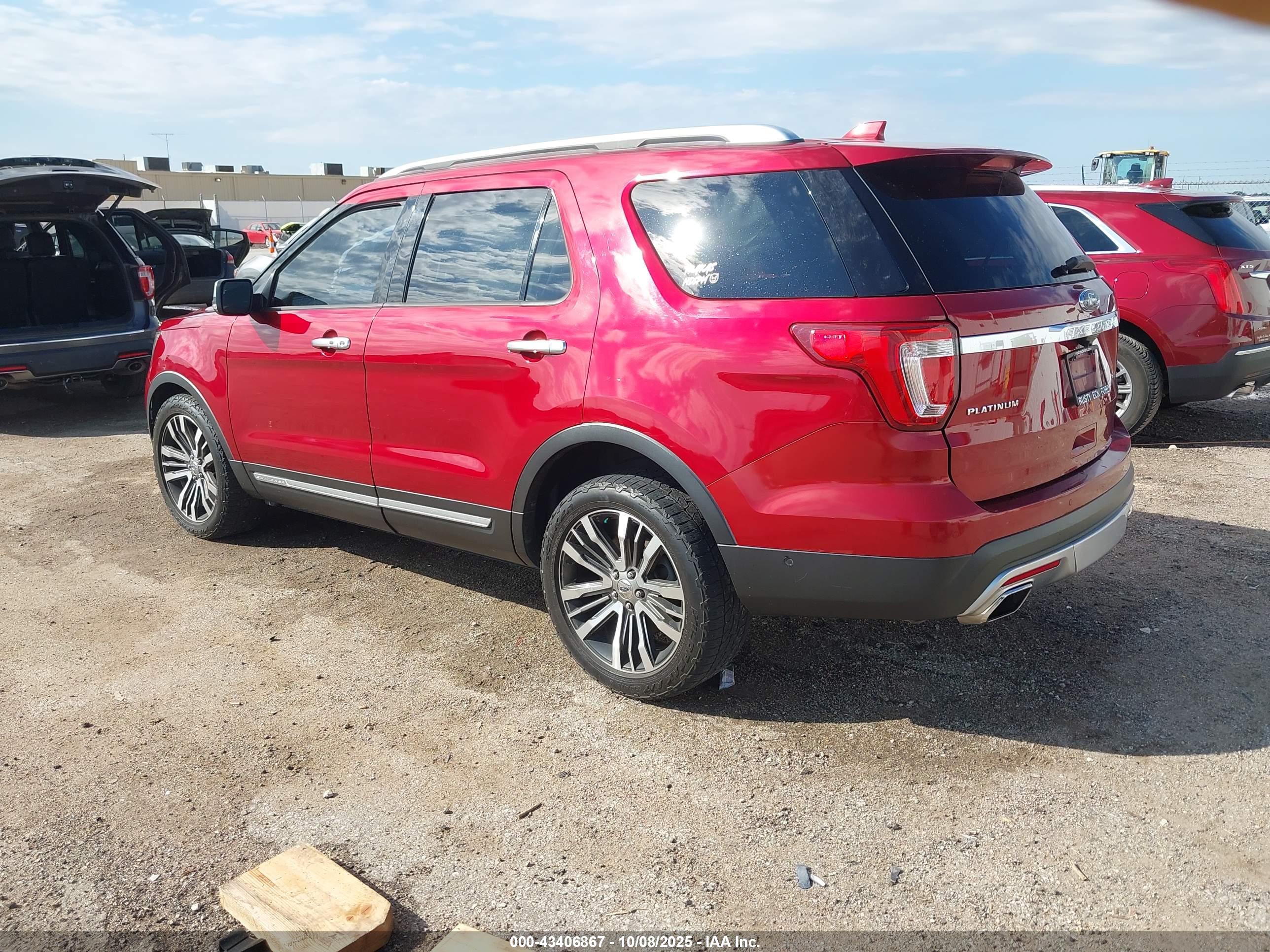 FORD EXPLORER image 3