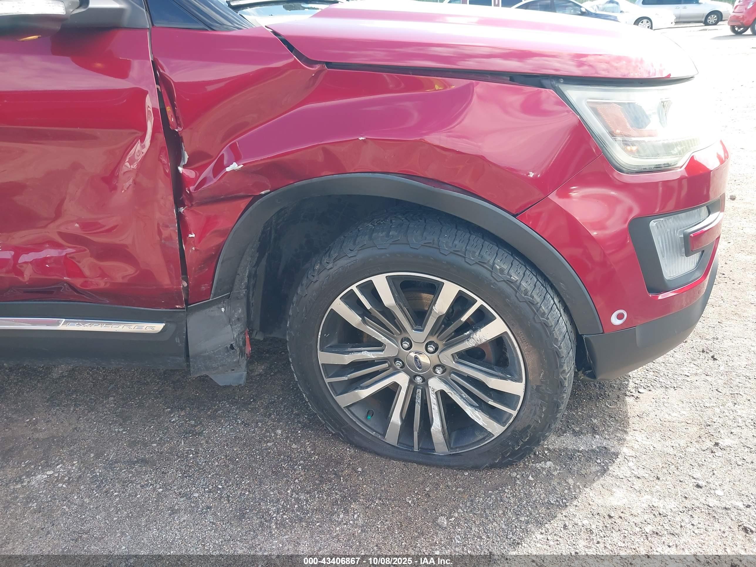 FORD EXPLORER image 6