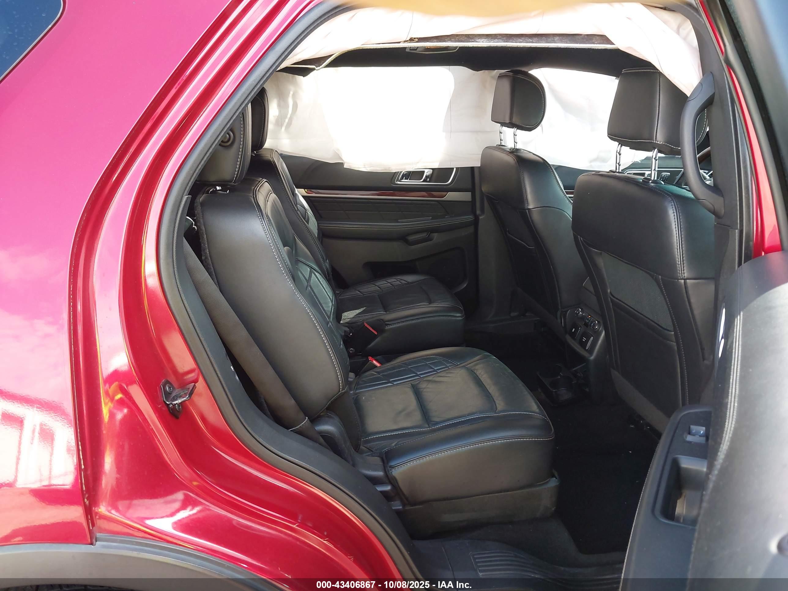 FORD EXPLORER image 8