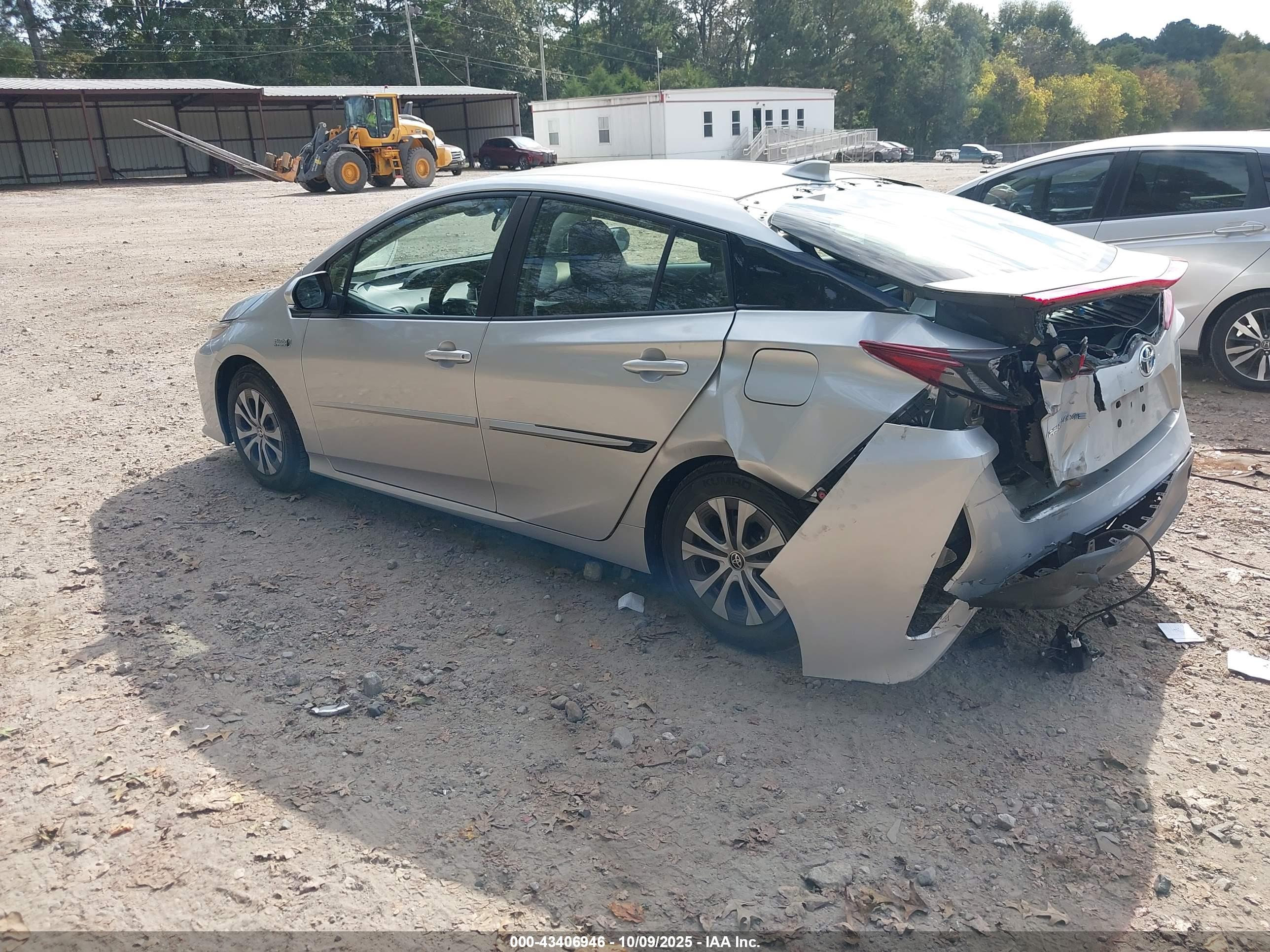 TOYOTA PRIUS image 3