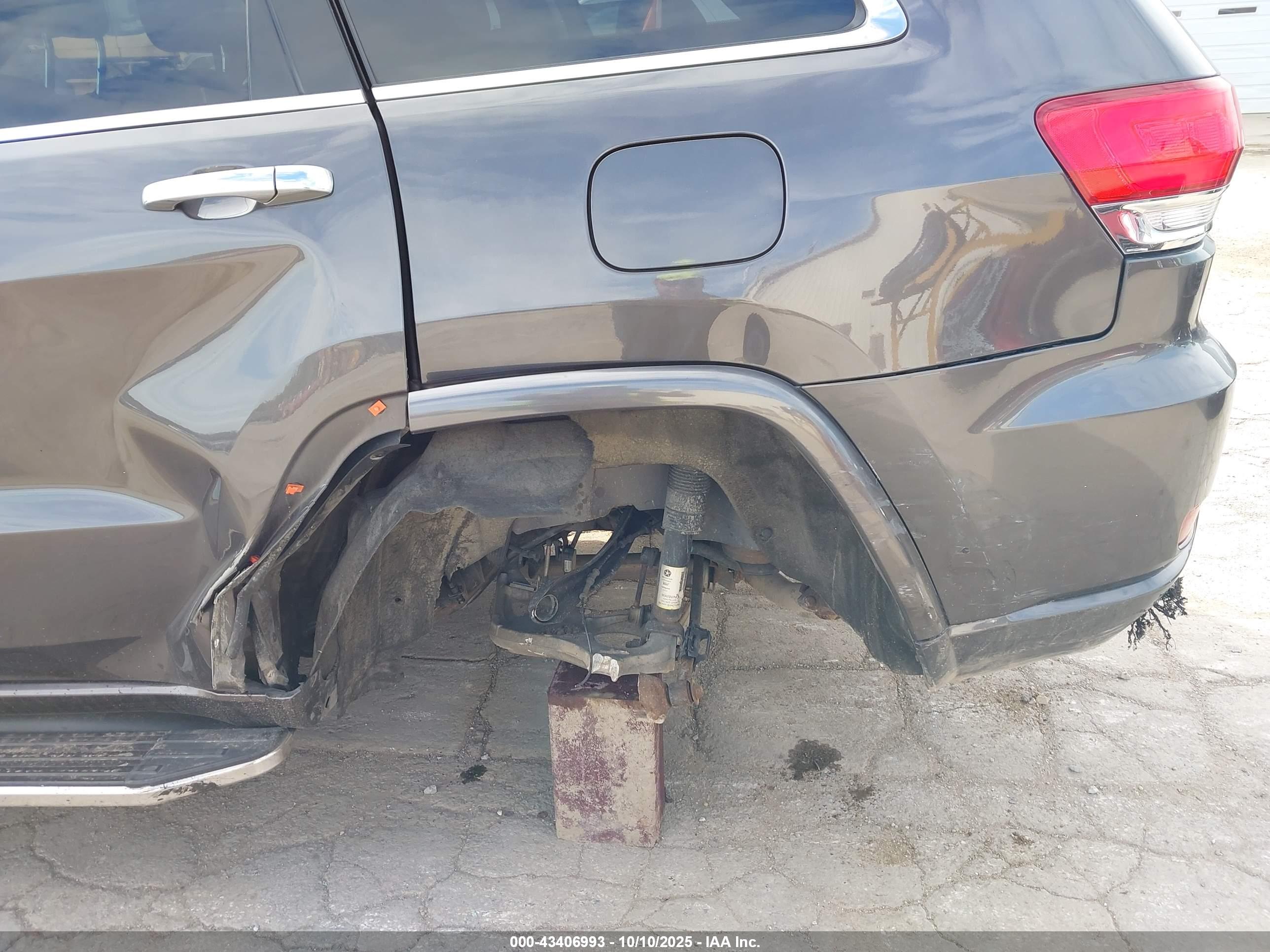 JEEP GRAND image 6