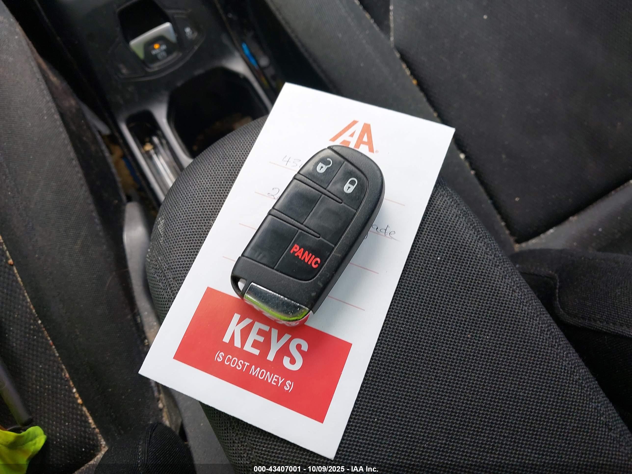 JEEP RENEGADE image 11