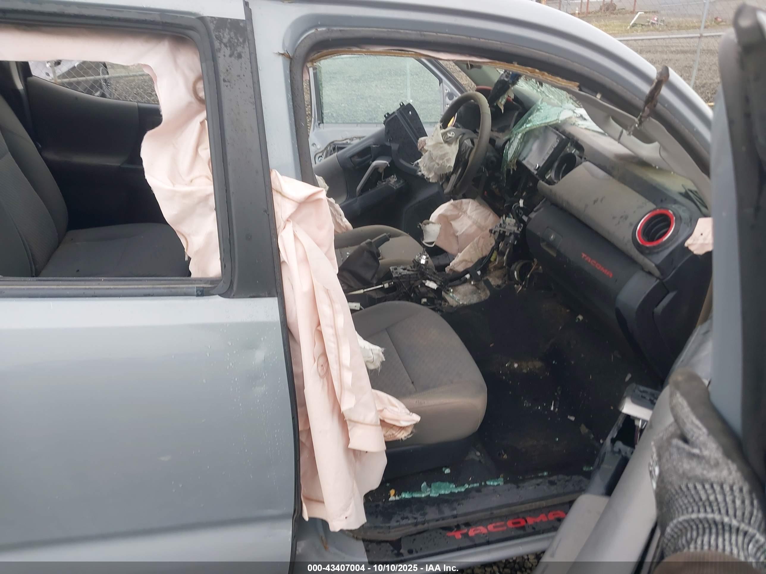 TOYOTA TACOMA image 5