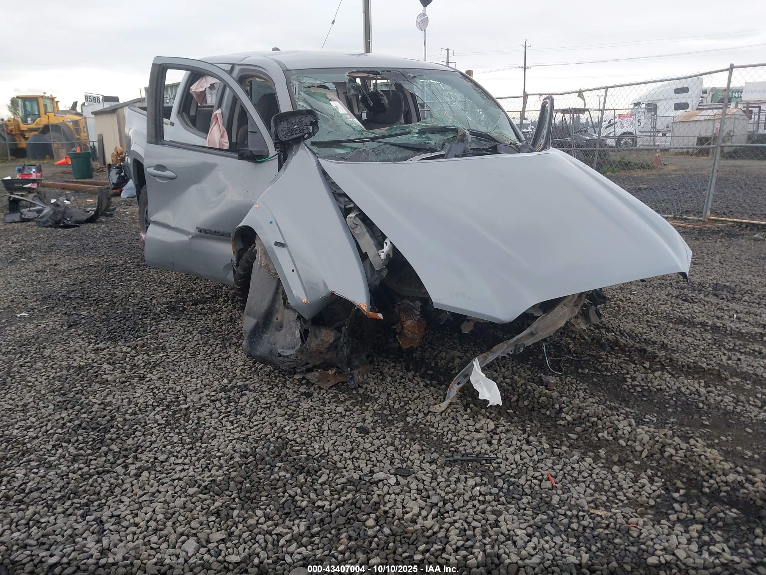 TOYOTA TACOMA image 6