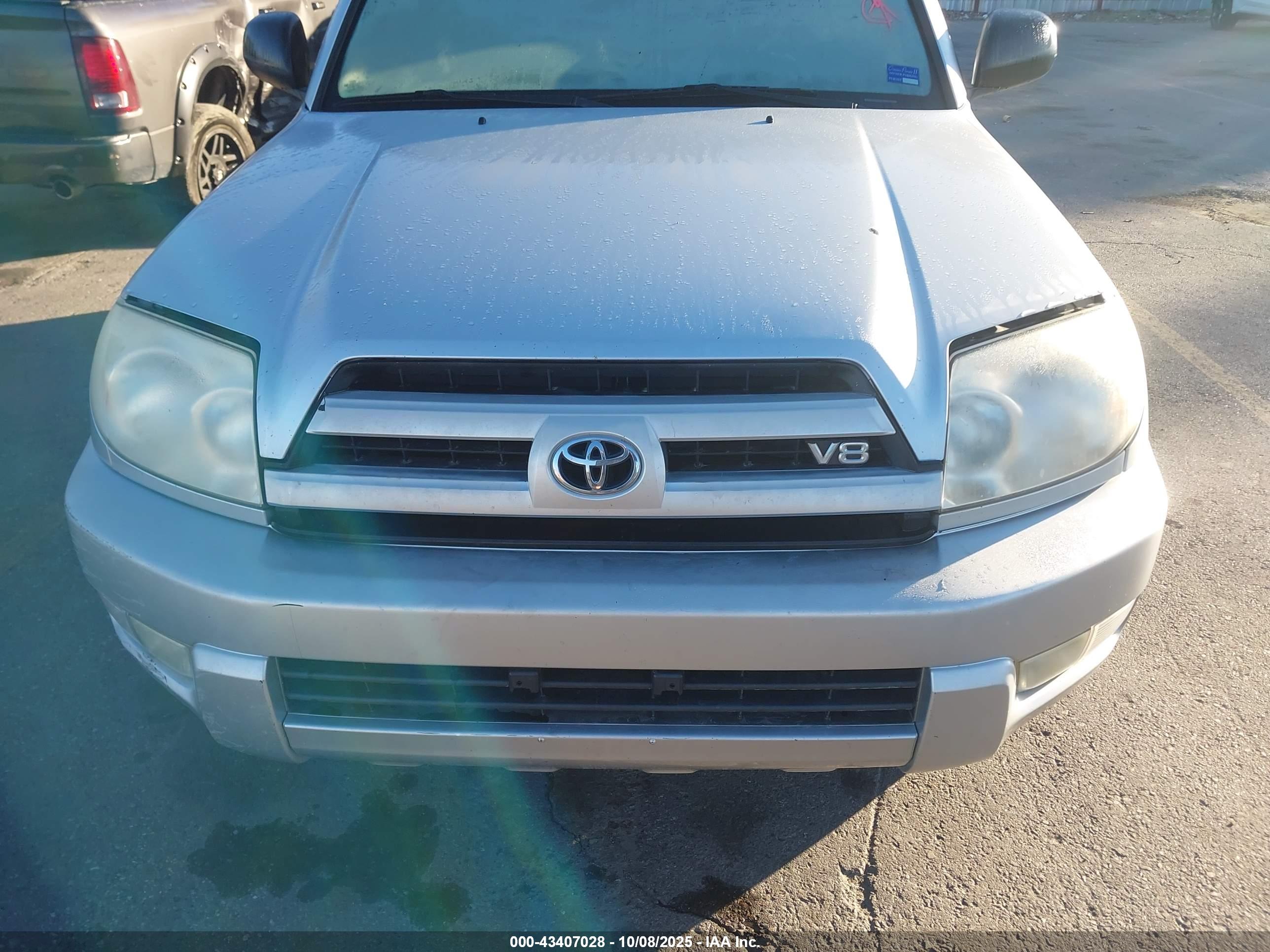 TOYOTA 4RUNNER image 6