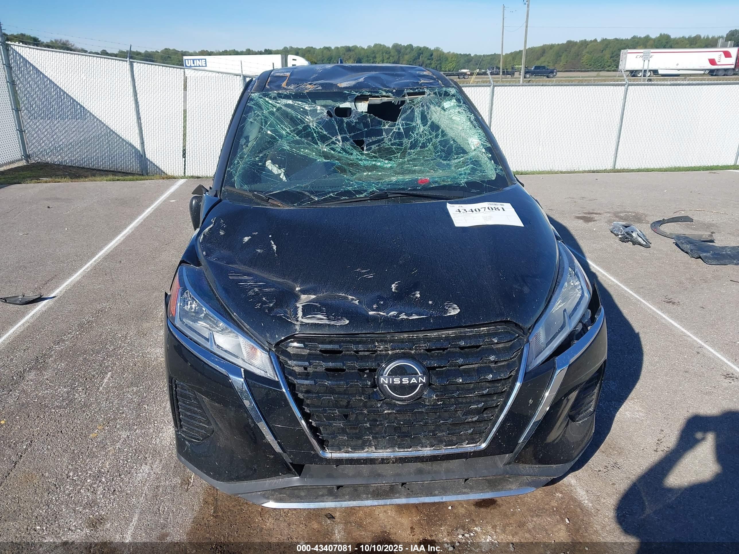 NISSAN KICKS image 6