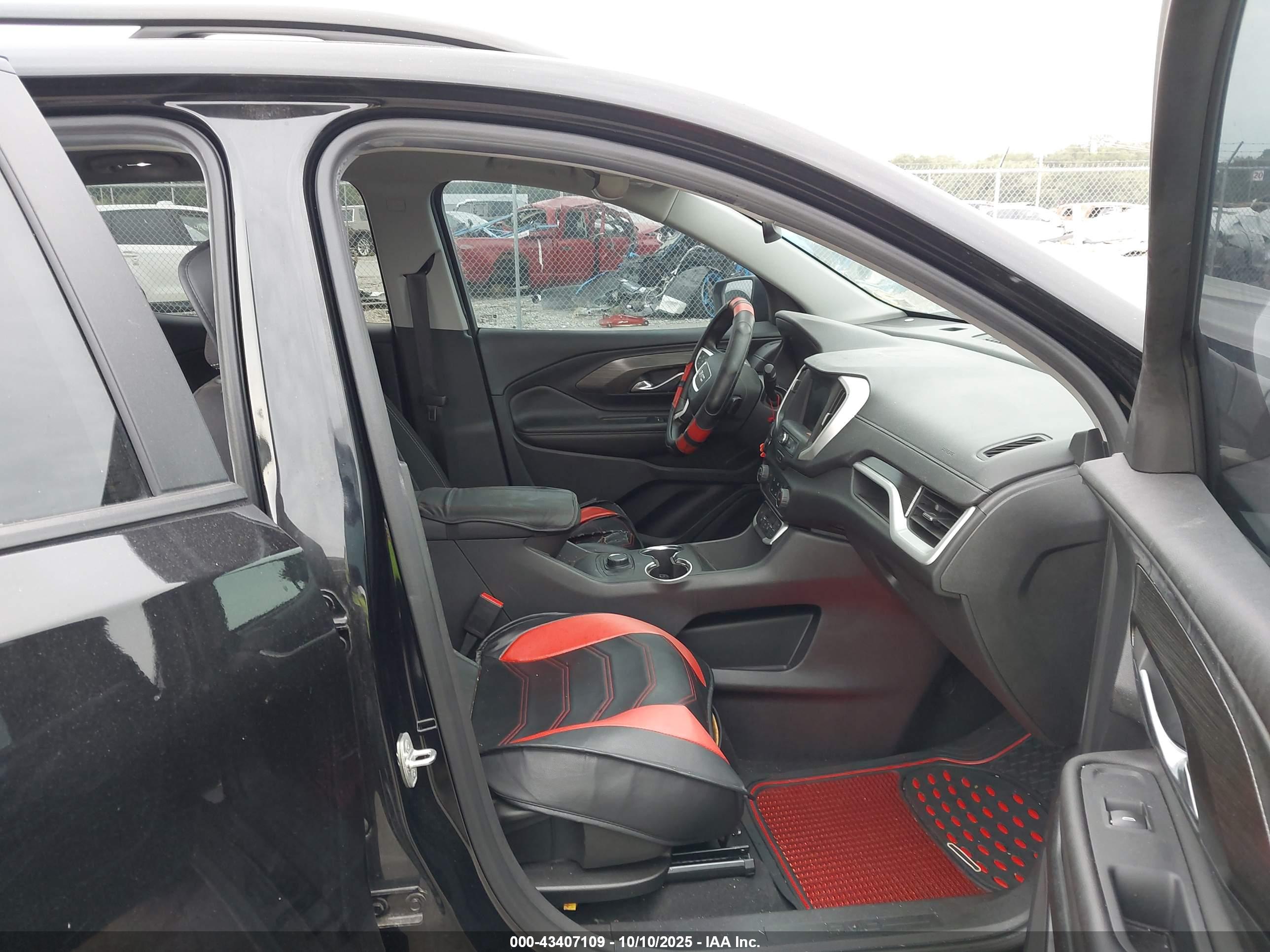 GMC TERRAIN image 5