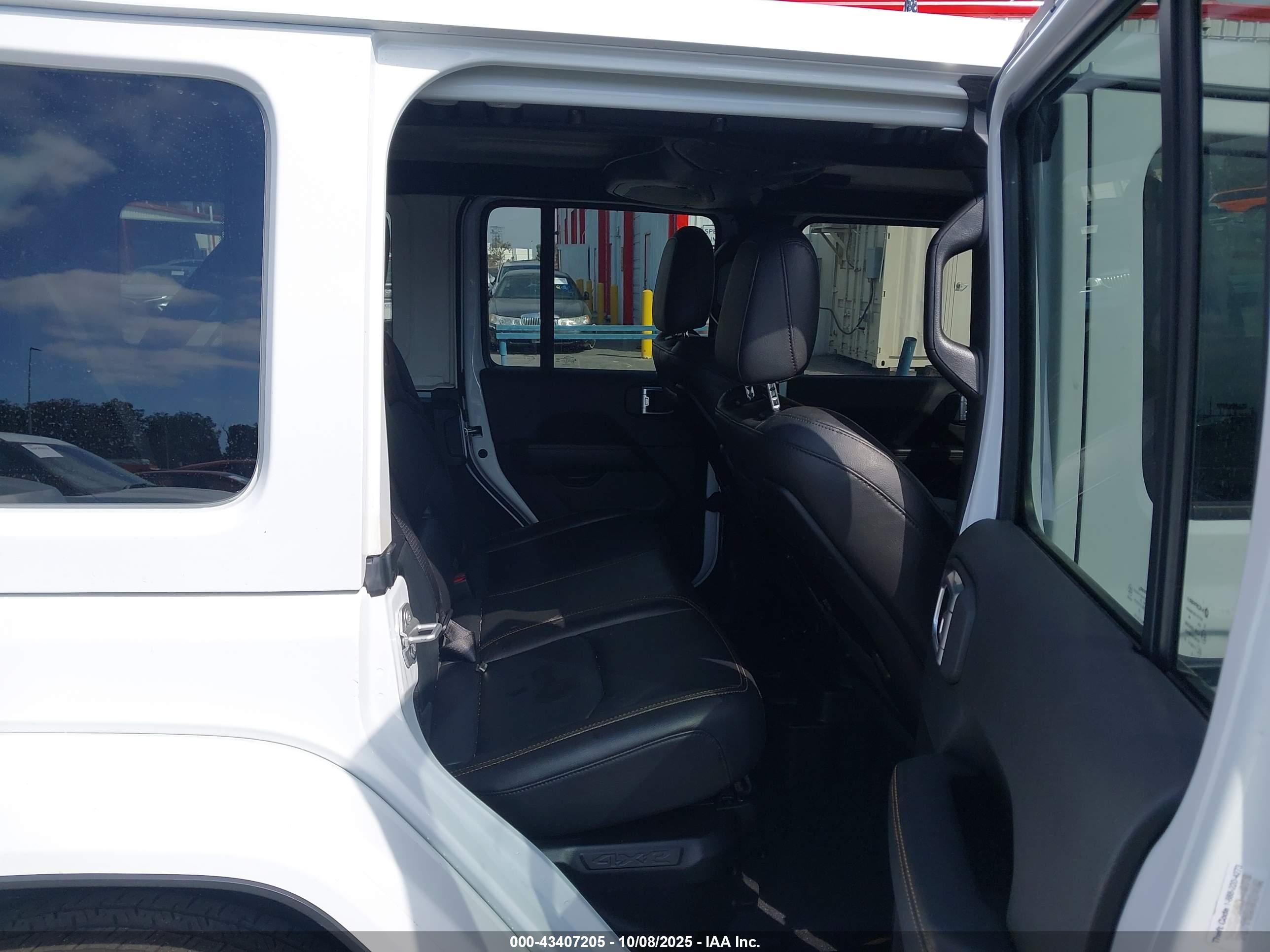 JEEP WRANGLER image 8