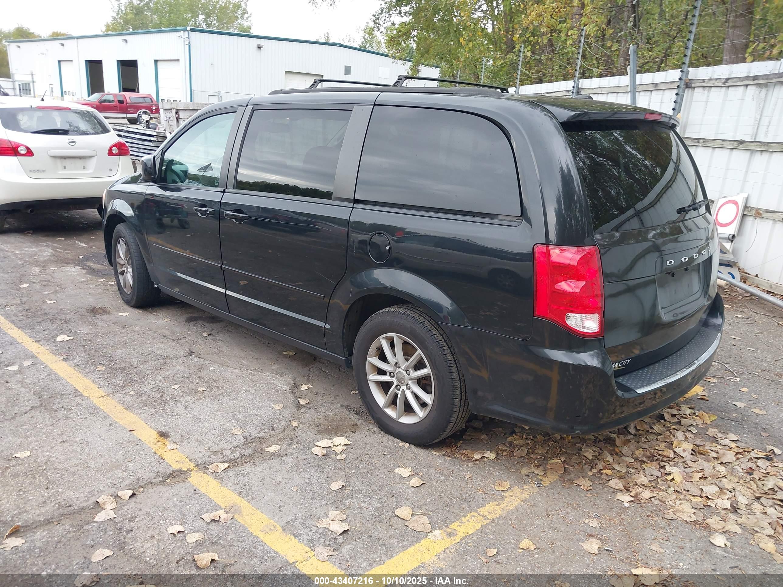 DODGE GRAND image 3