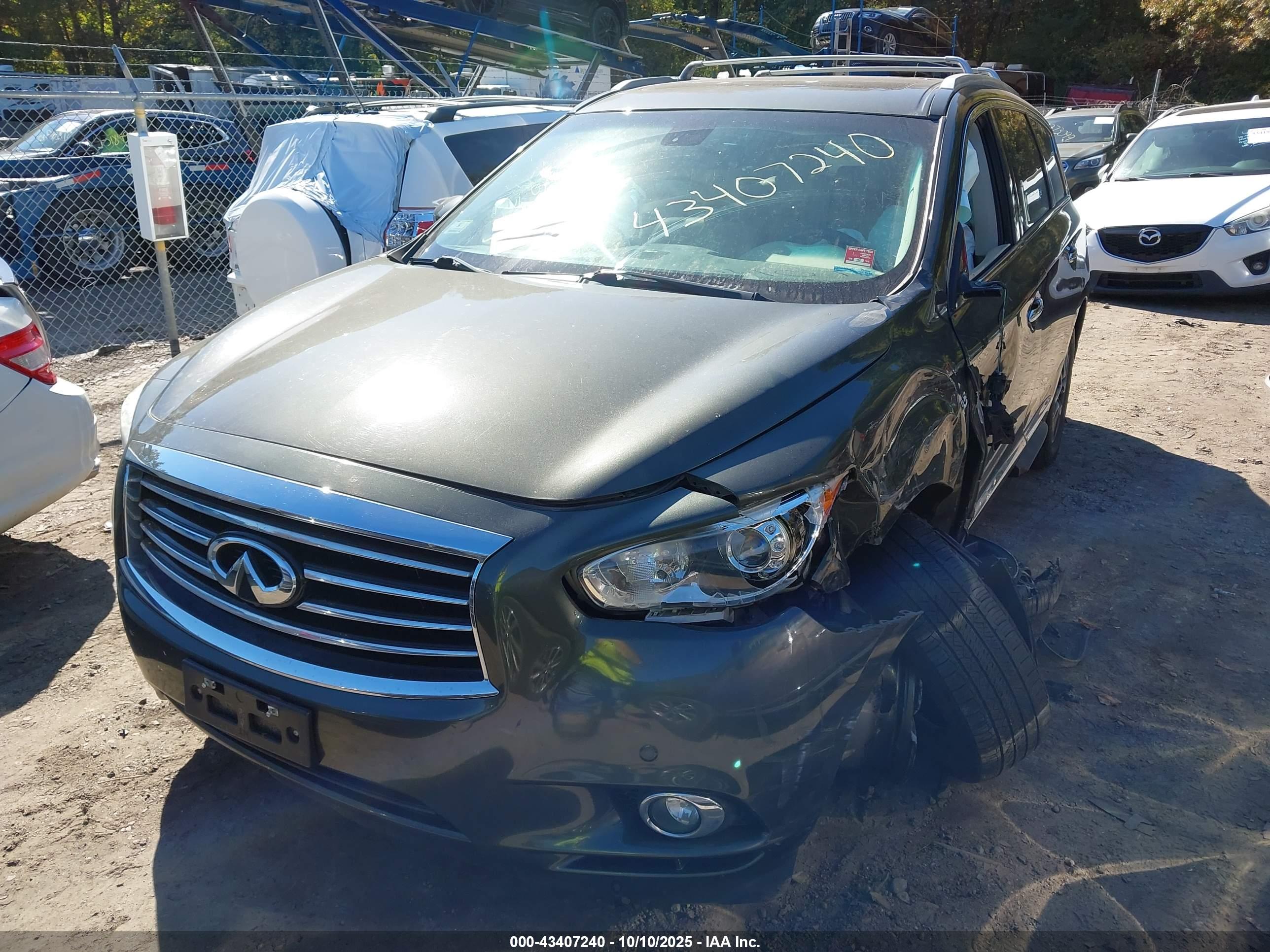 INFINITI QX60 image 2