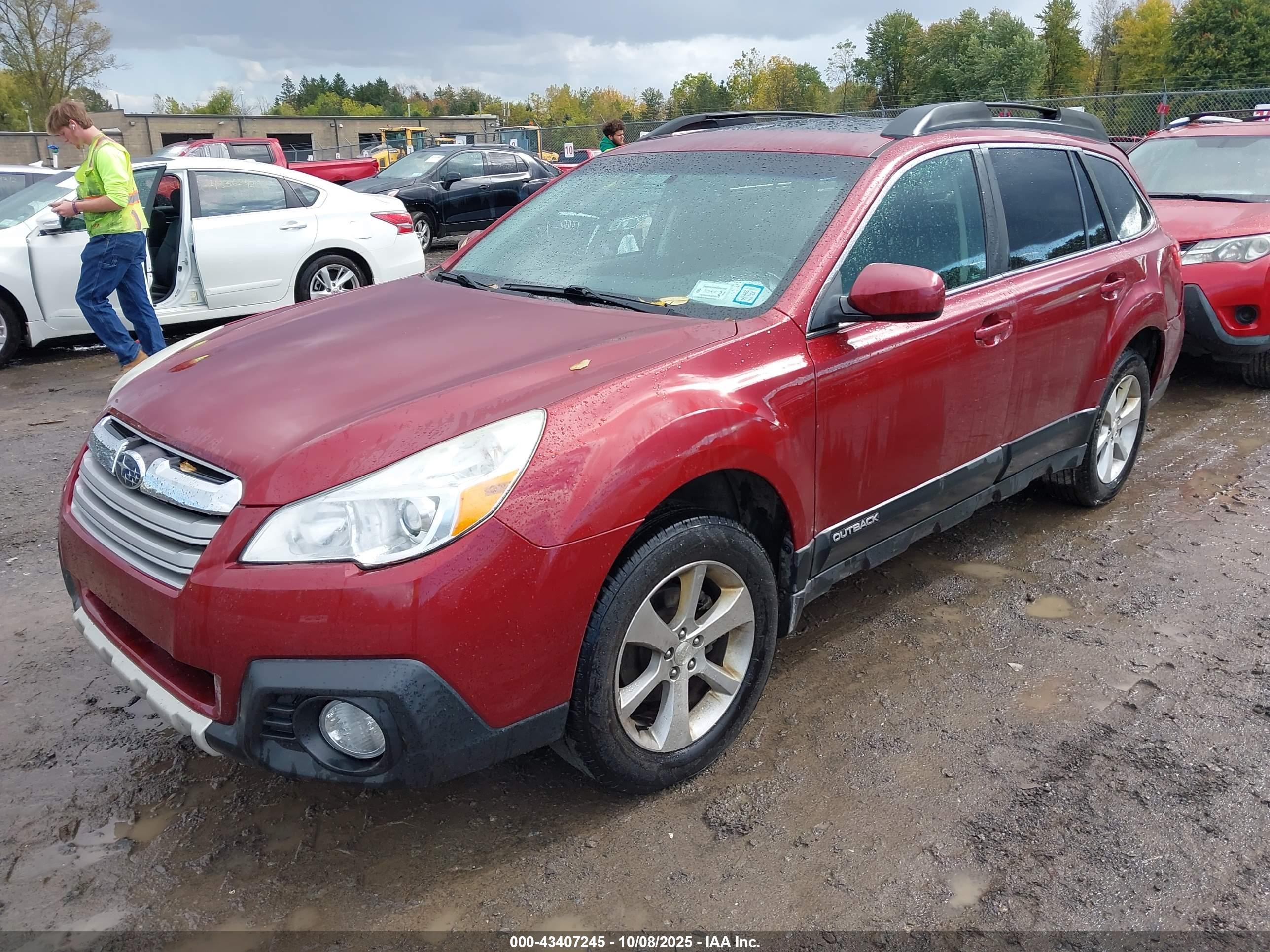SUBARU OUTBACK image 2