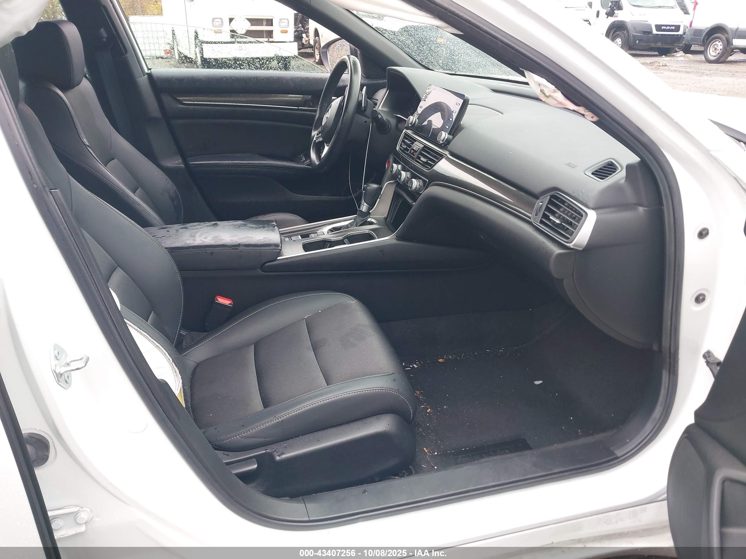 HONDA ACCORD image 5