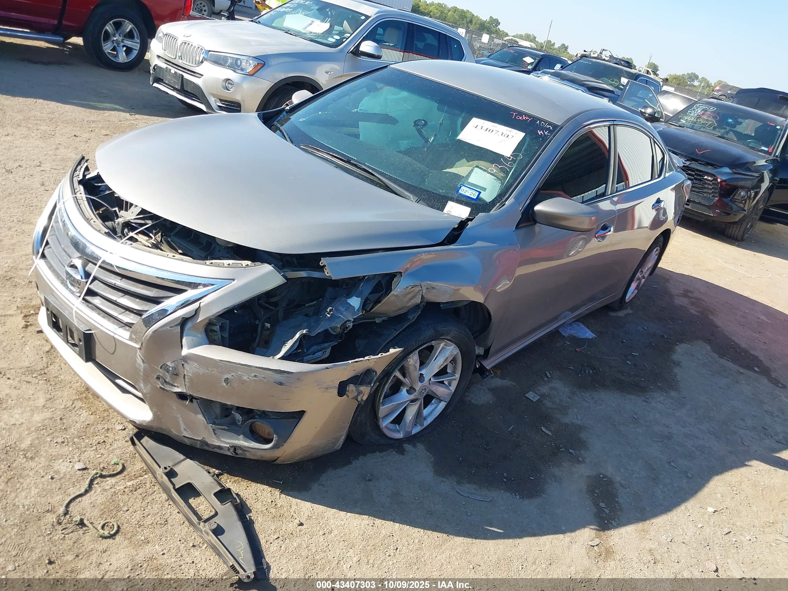 NISSAN ALTIMA image 2
