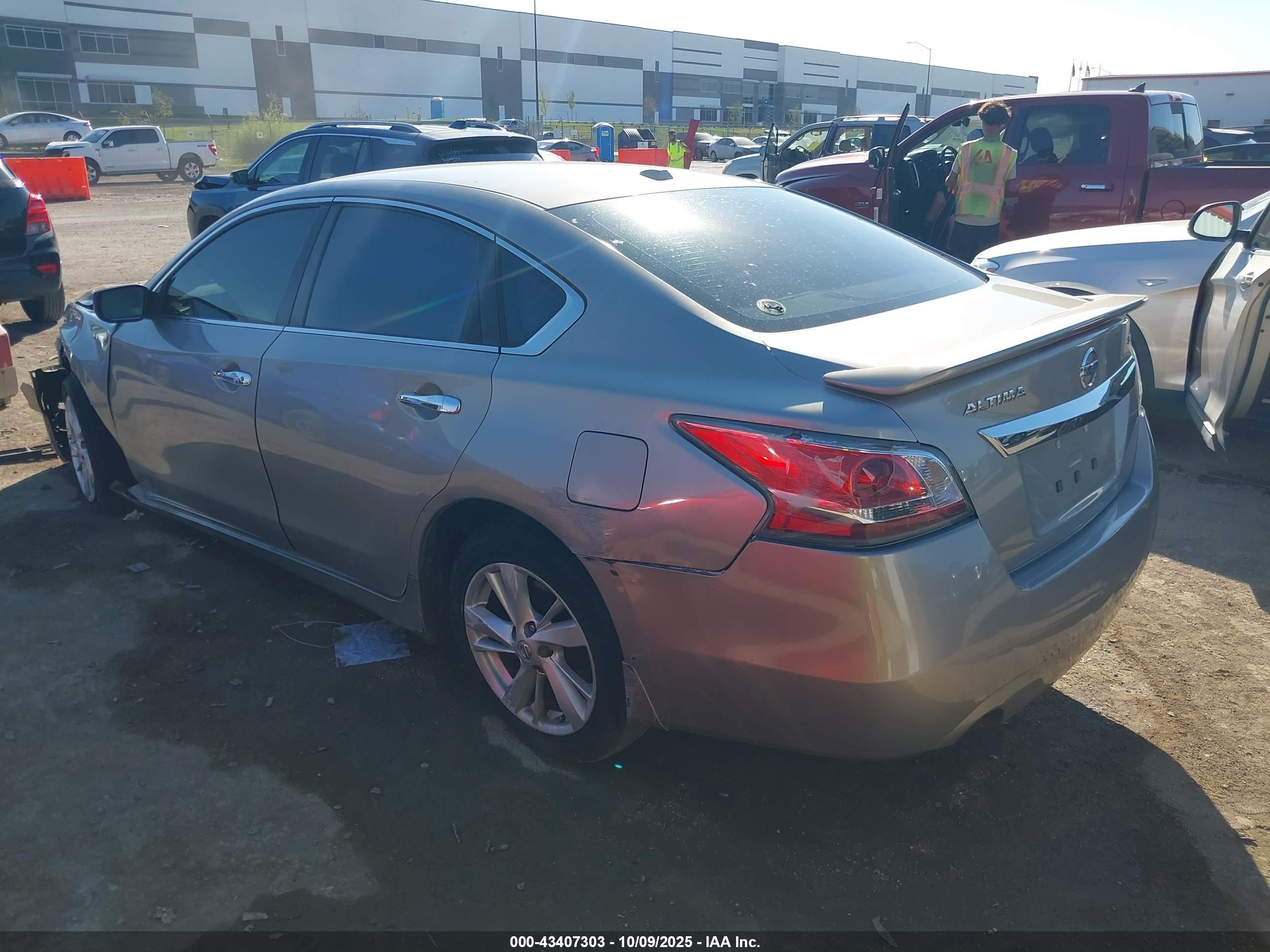 NISSAN ALTIMA image 3