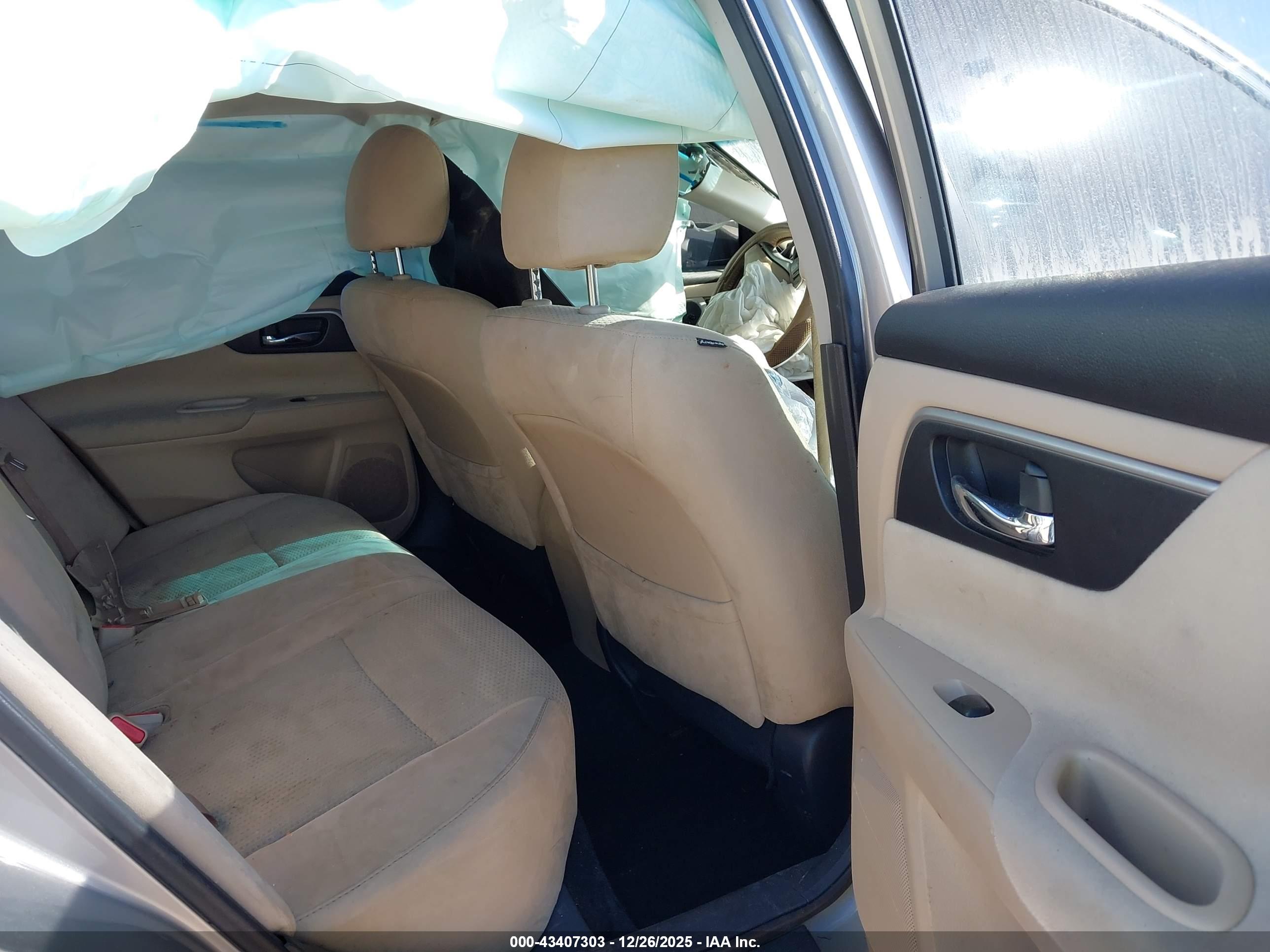 NISSAN ALTIMA image 8