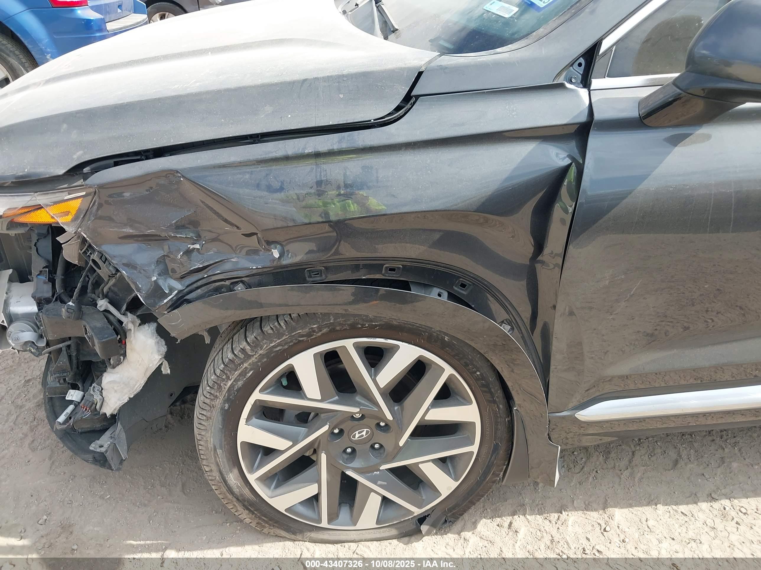 HYUNDAI SANTA image 6