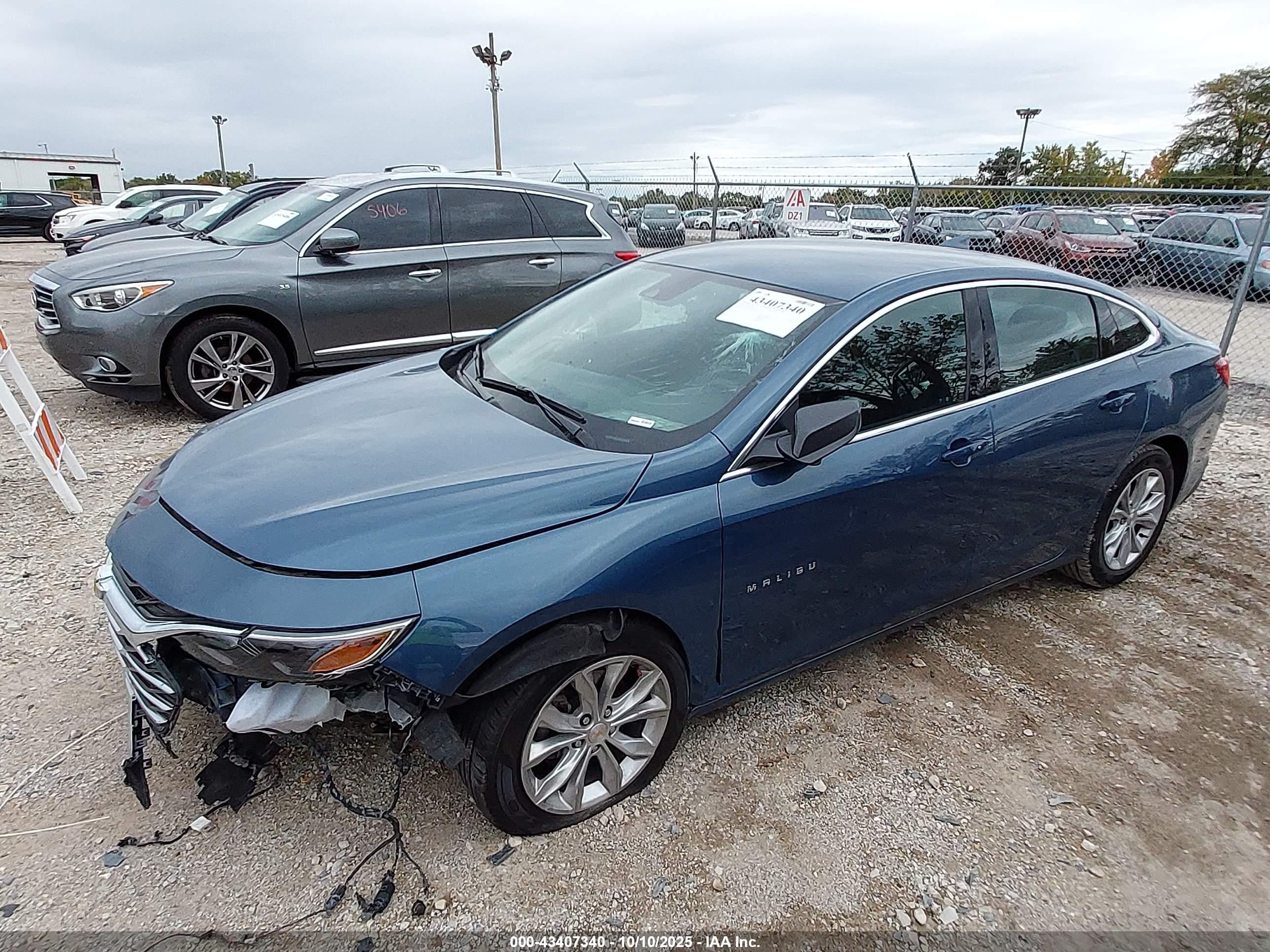 CHEVROLET MALIBU image 2