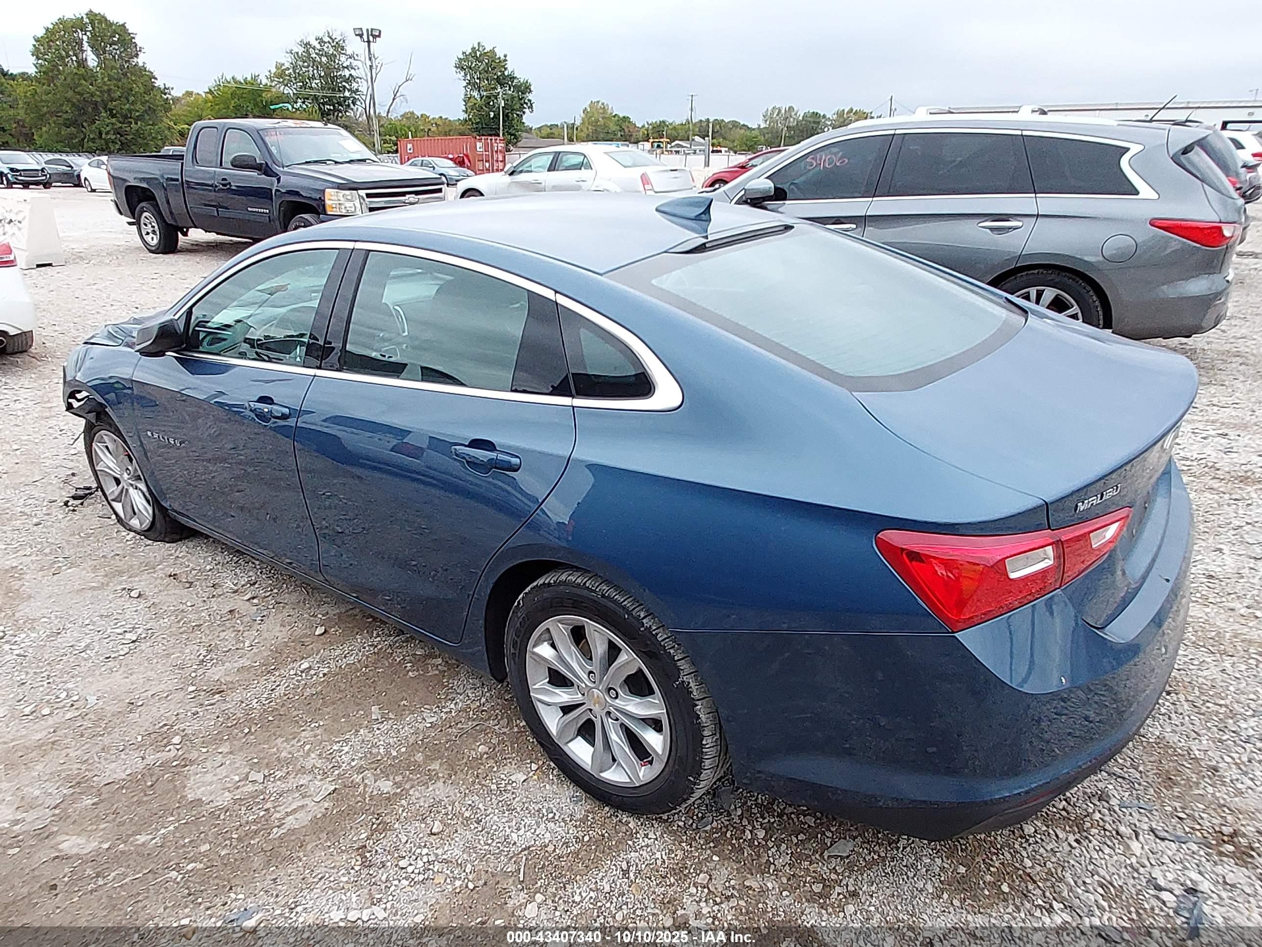 CHEVROLET MALIBU image 3