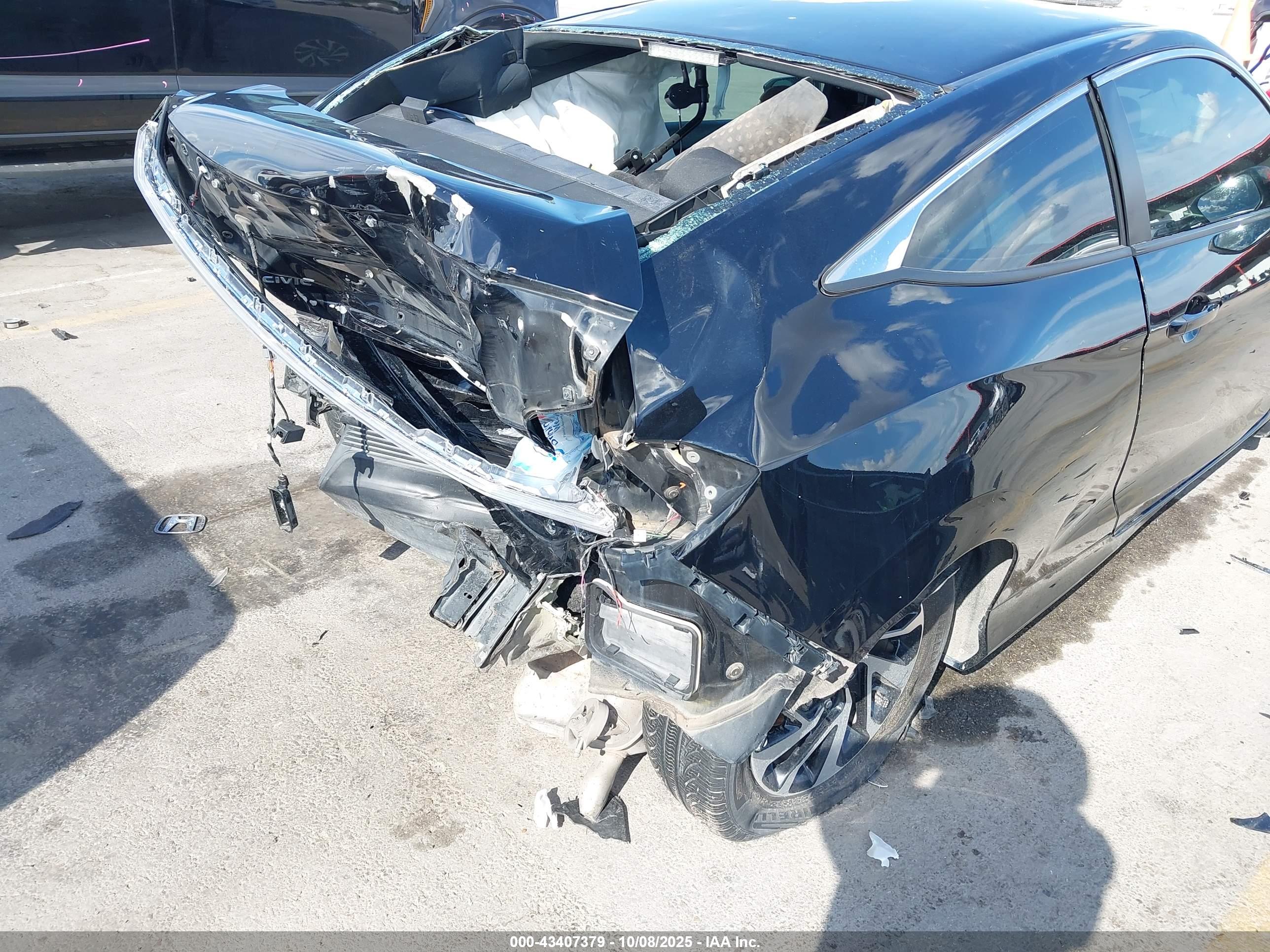 HONDA CIVIC image 6
