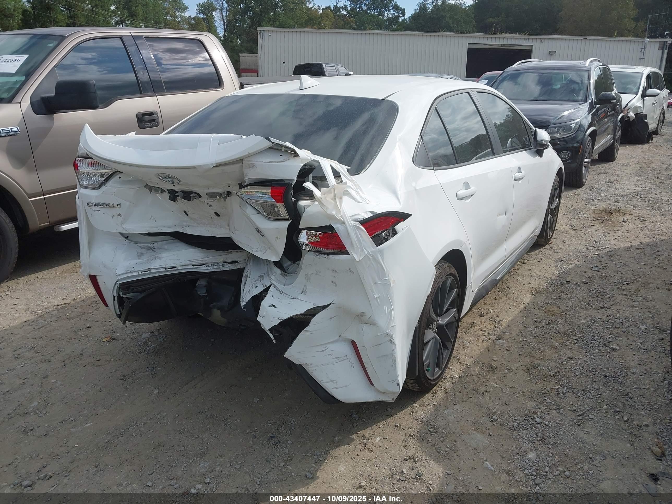 TOYOTA COROLLA image 4