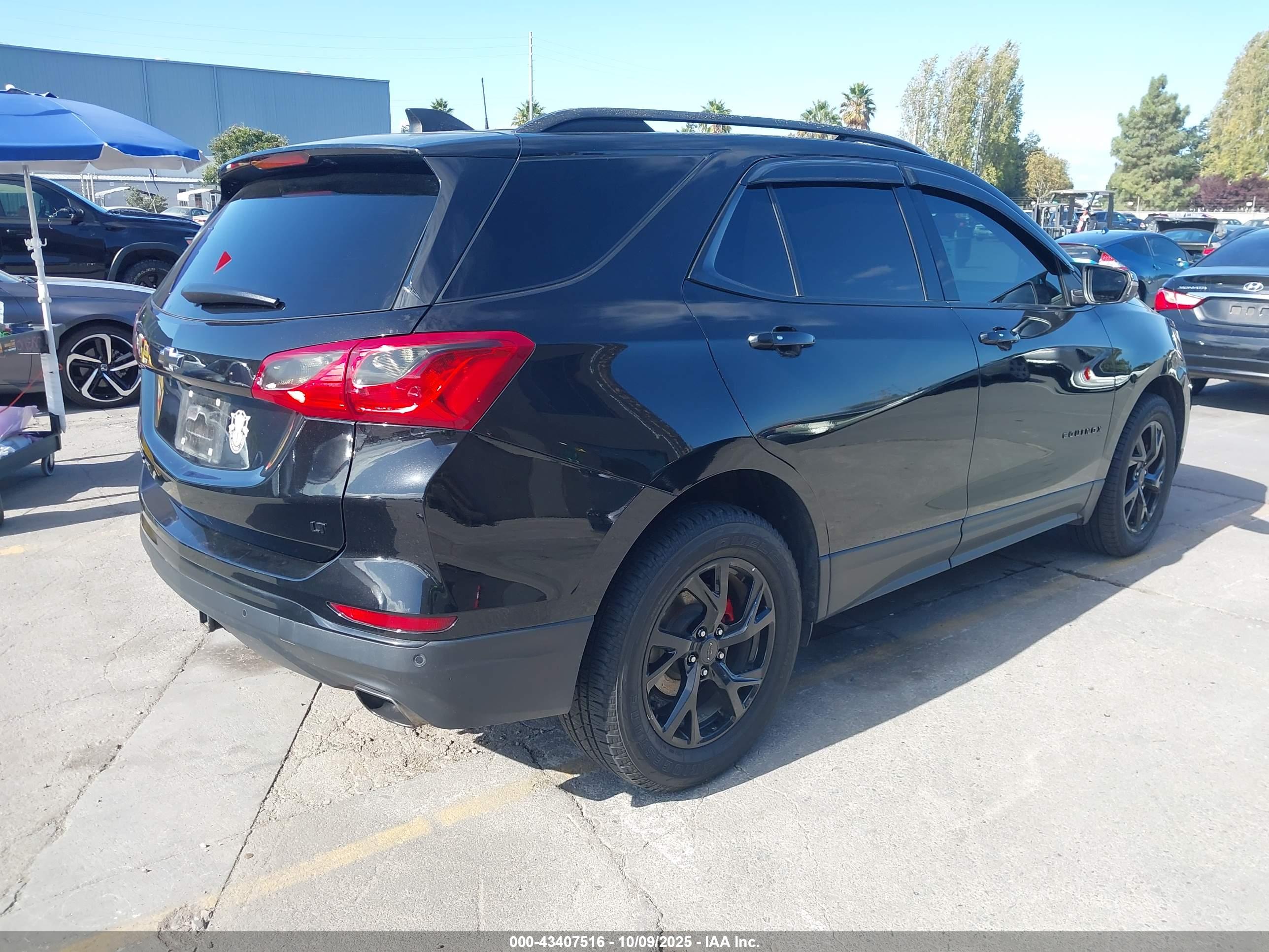 CHEVROLET EQUINOX image 4