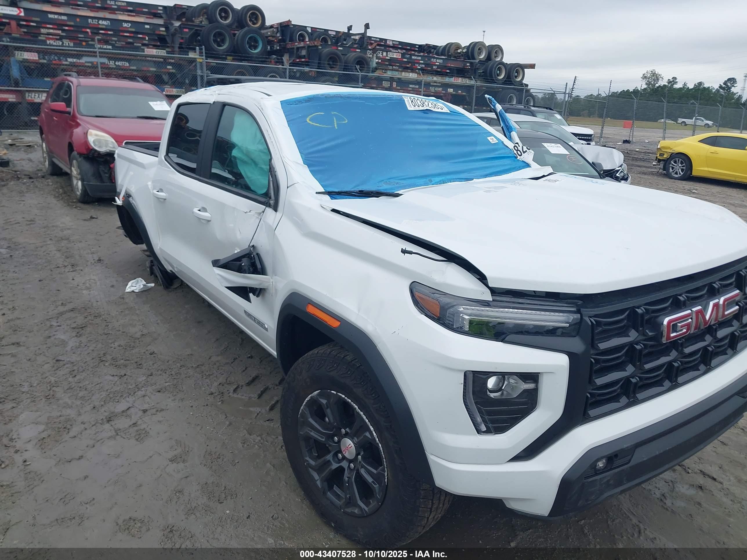 GMC CANYON image 6
