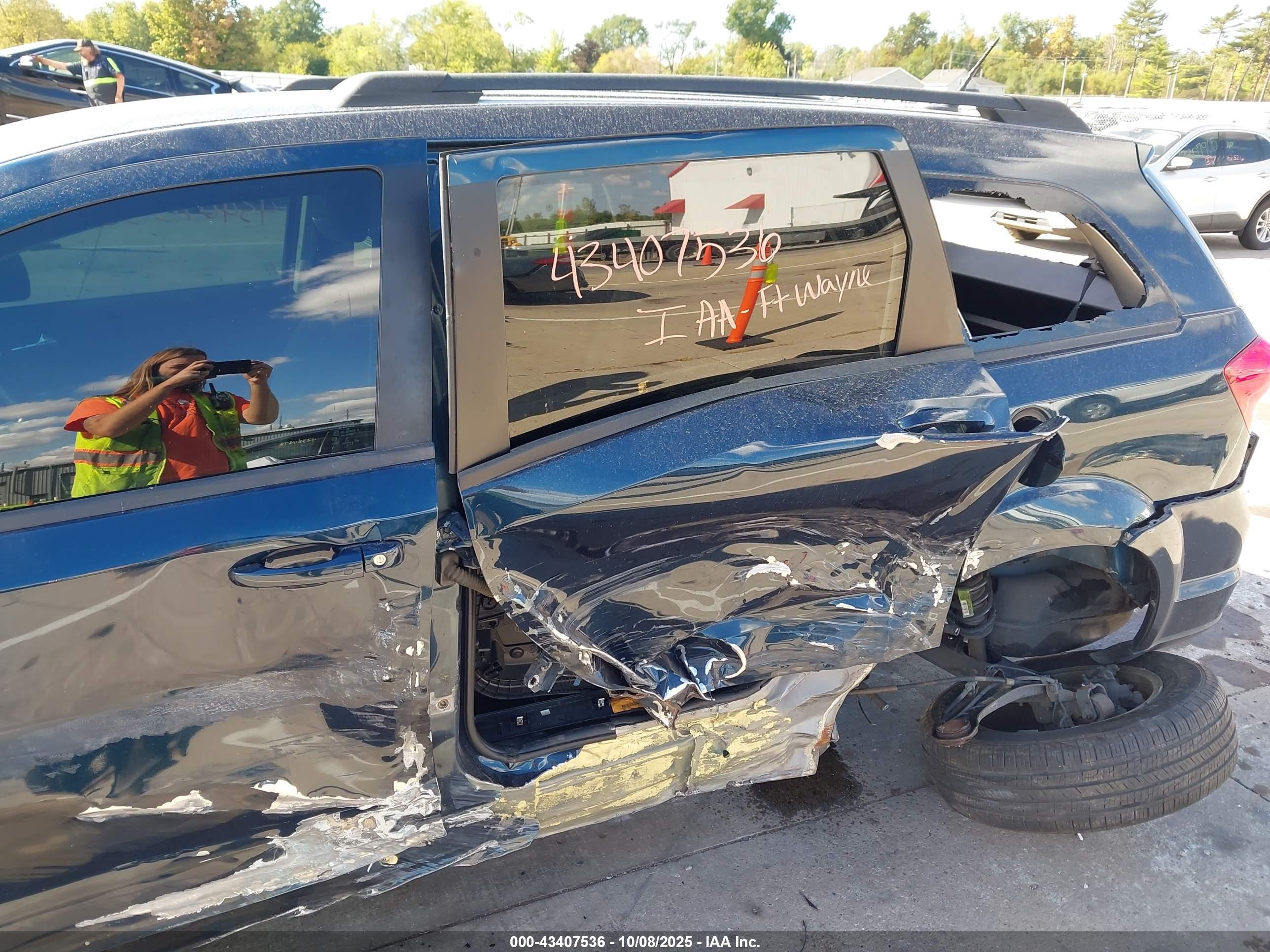 DODGE JOURNEY image 6