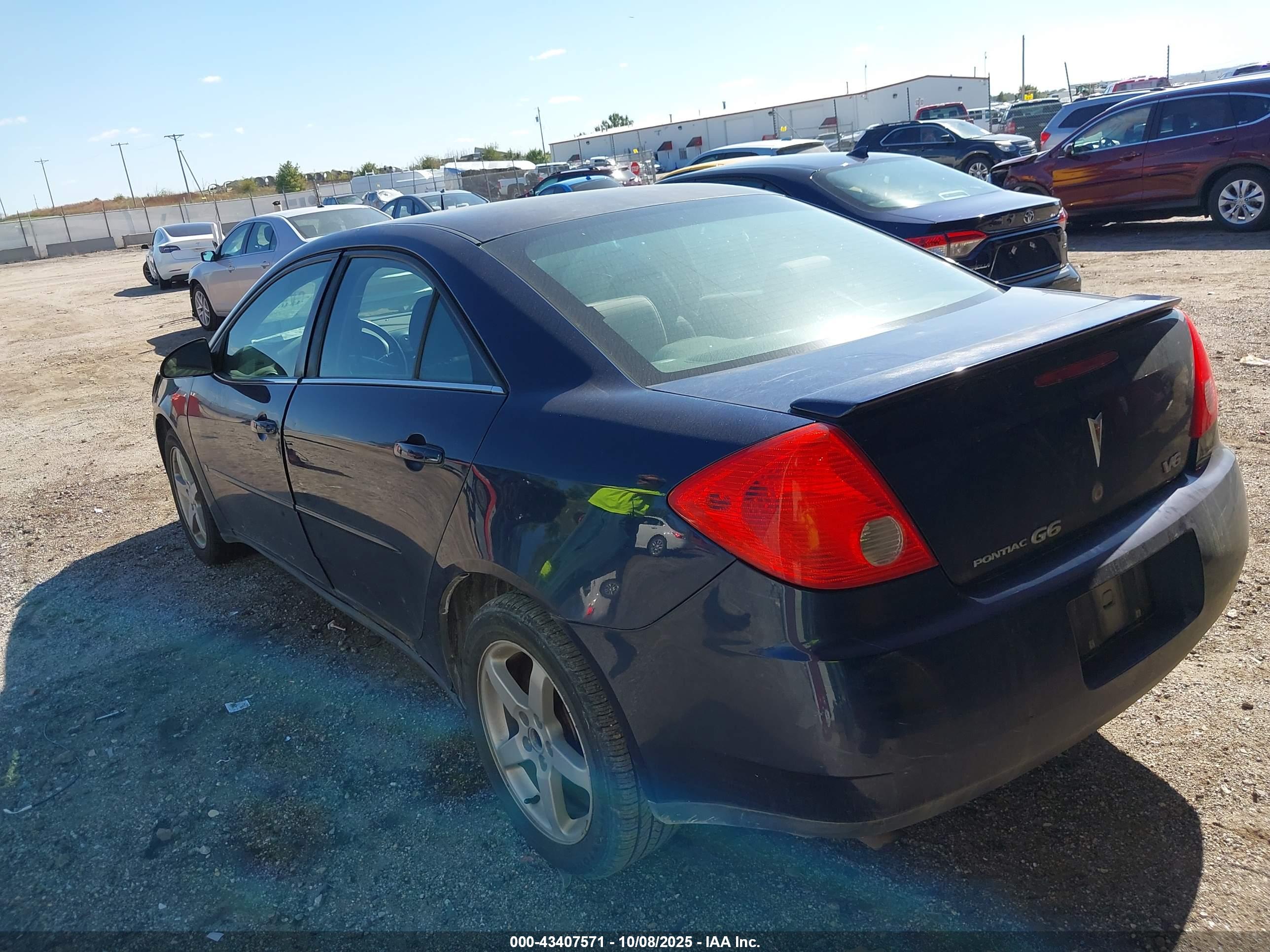 PONTIAC G6 image 3