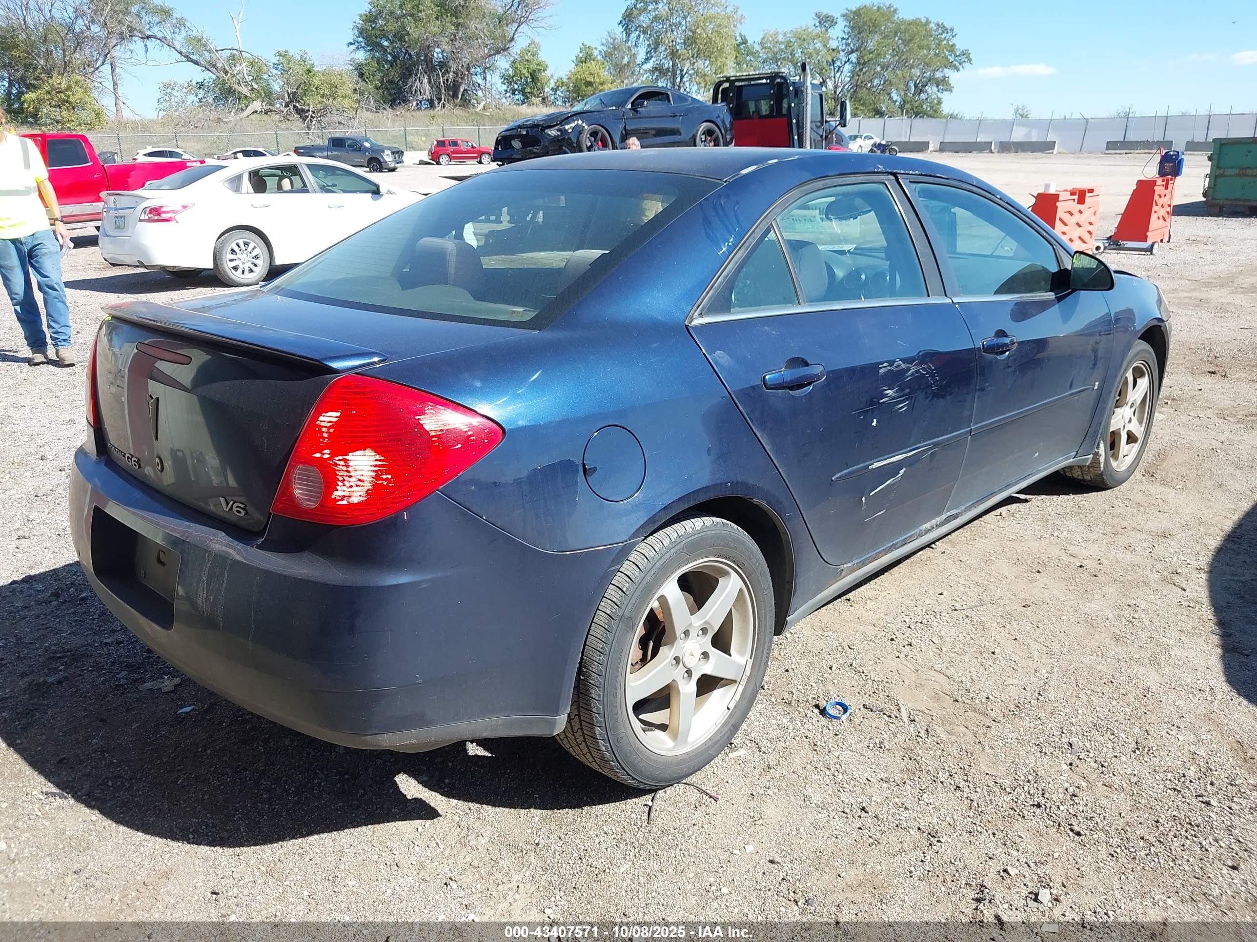 PONTIAC G6 image 4