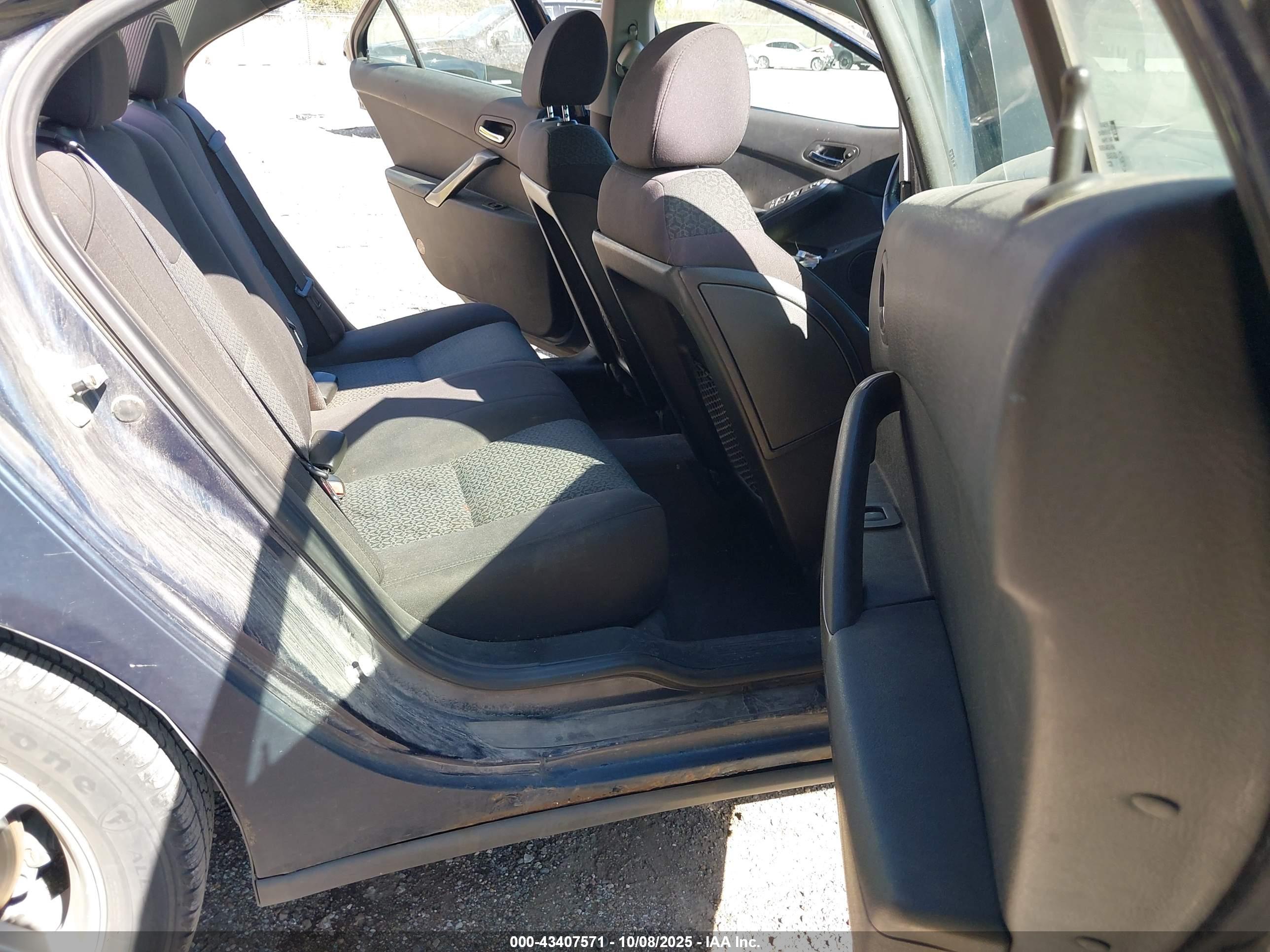 PONTIAC G6 image 8