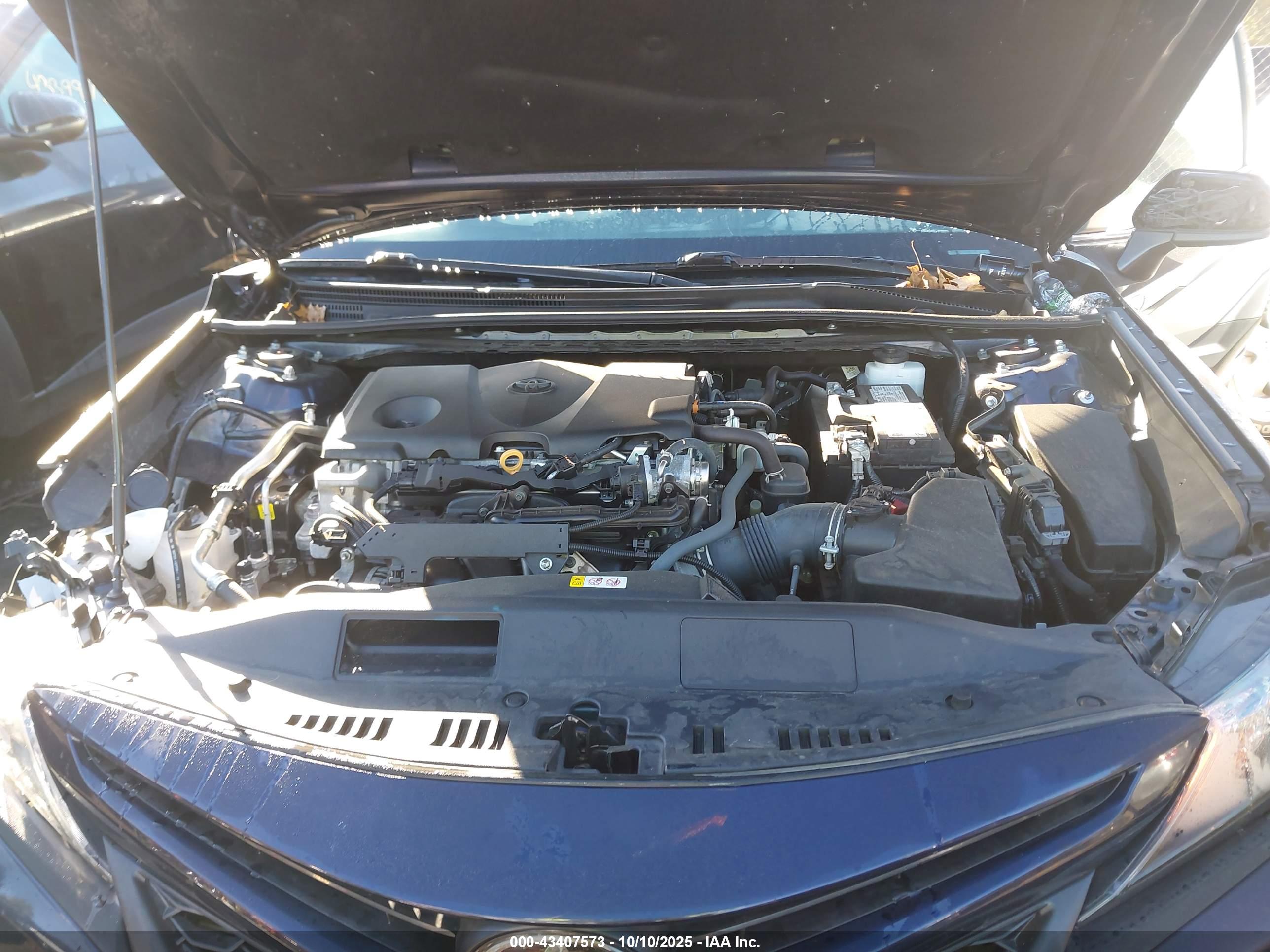 TOYOTA CAMRY image 10