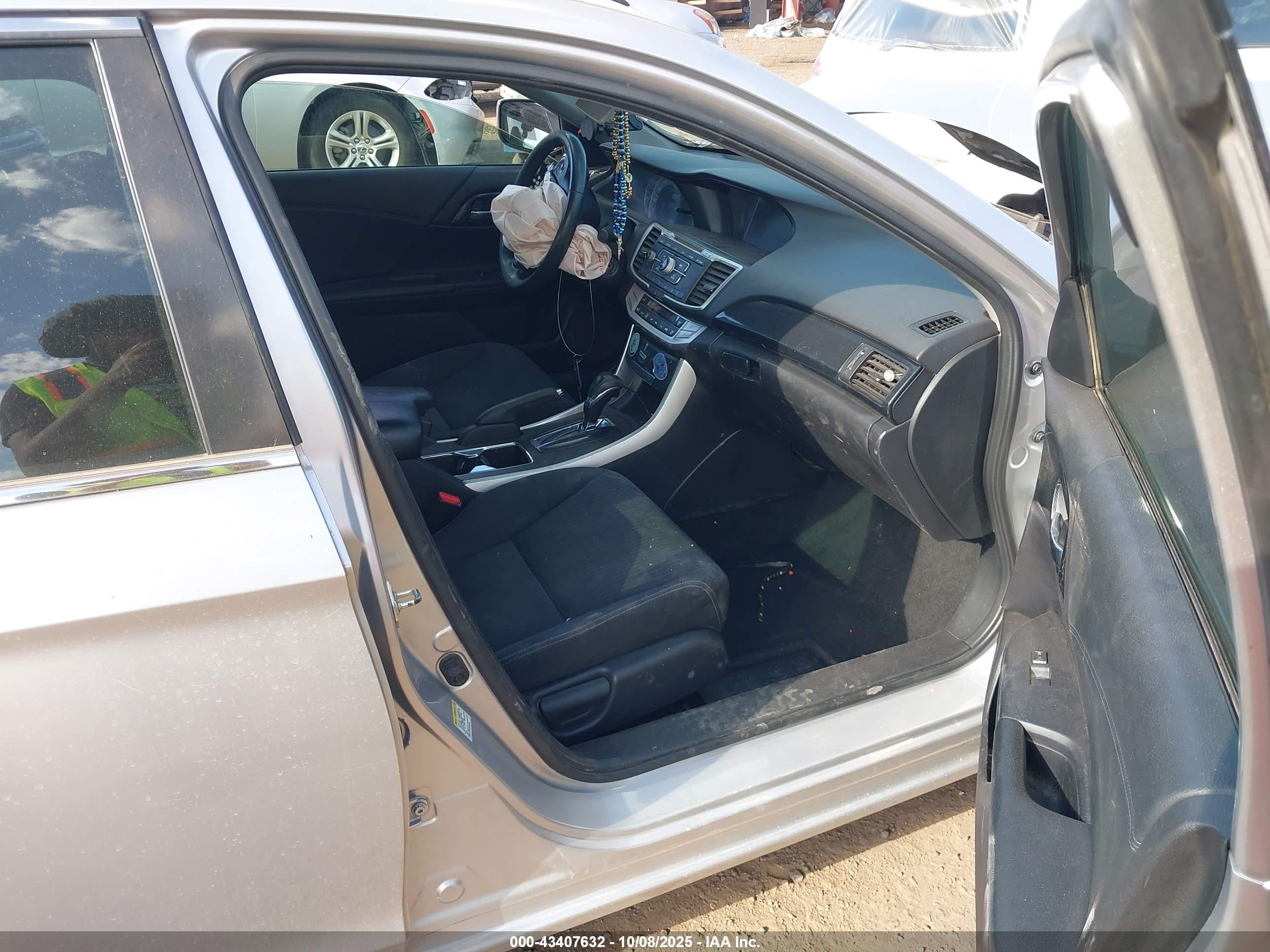 HONDA ACCORD image 5