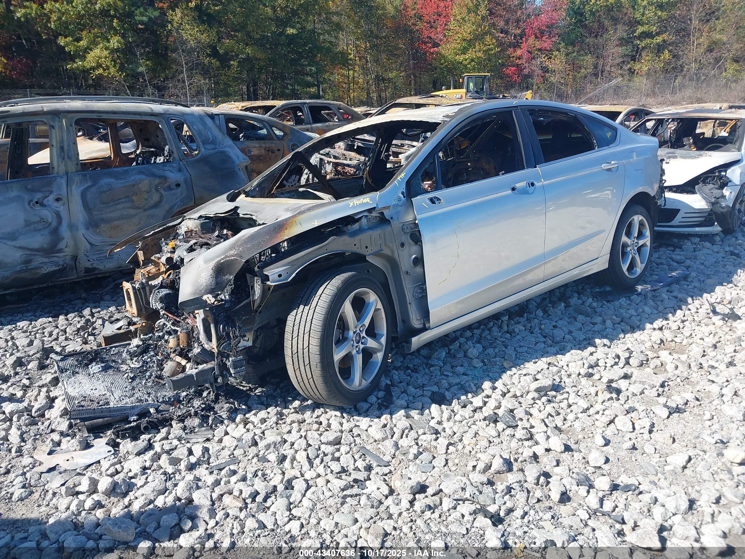 FORD FUSION image 2