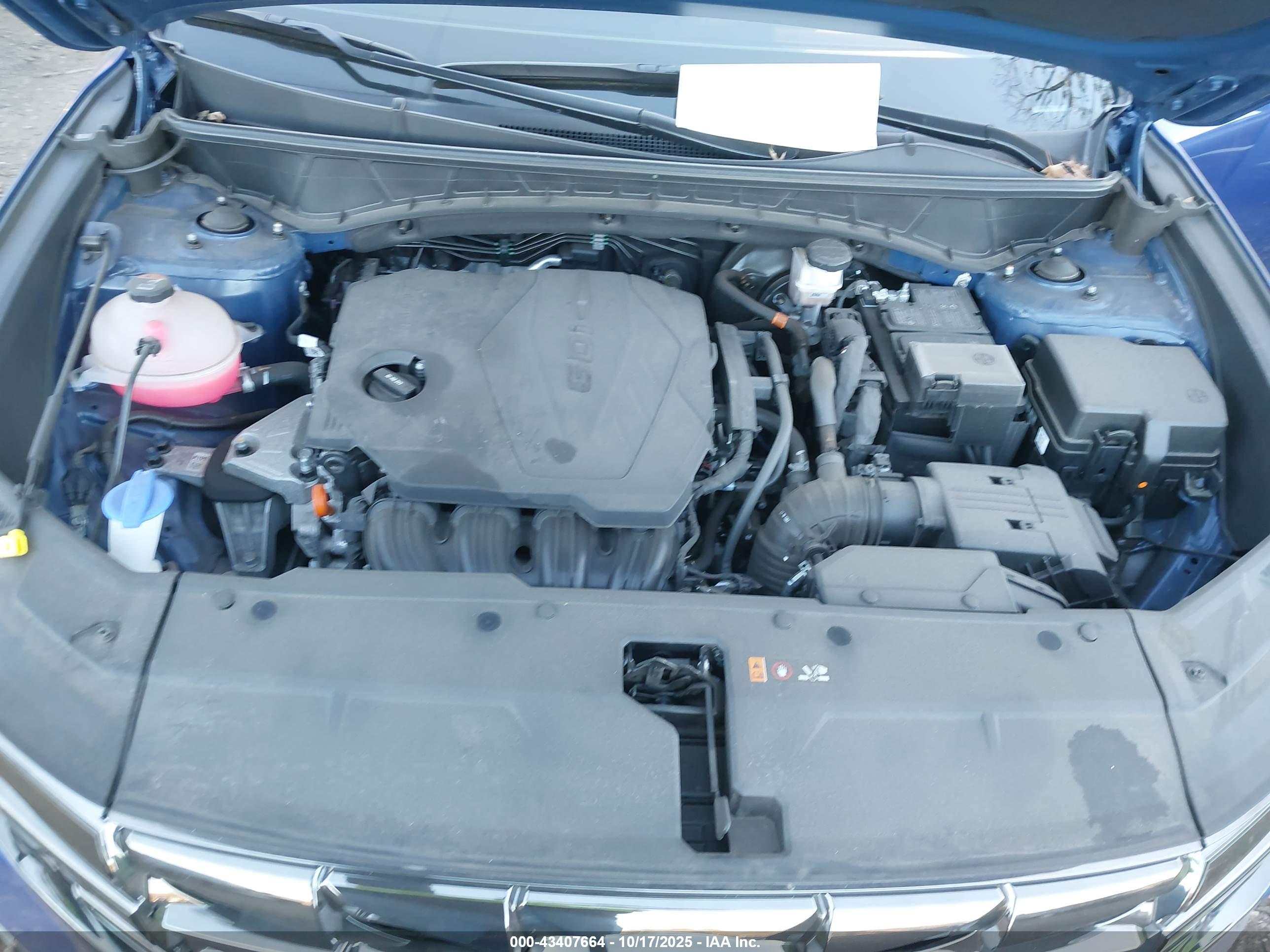 HYUNDAI TUCSON image 10