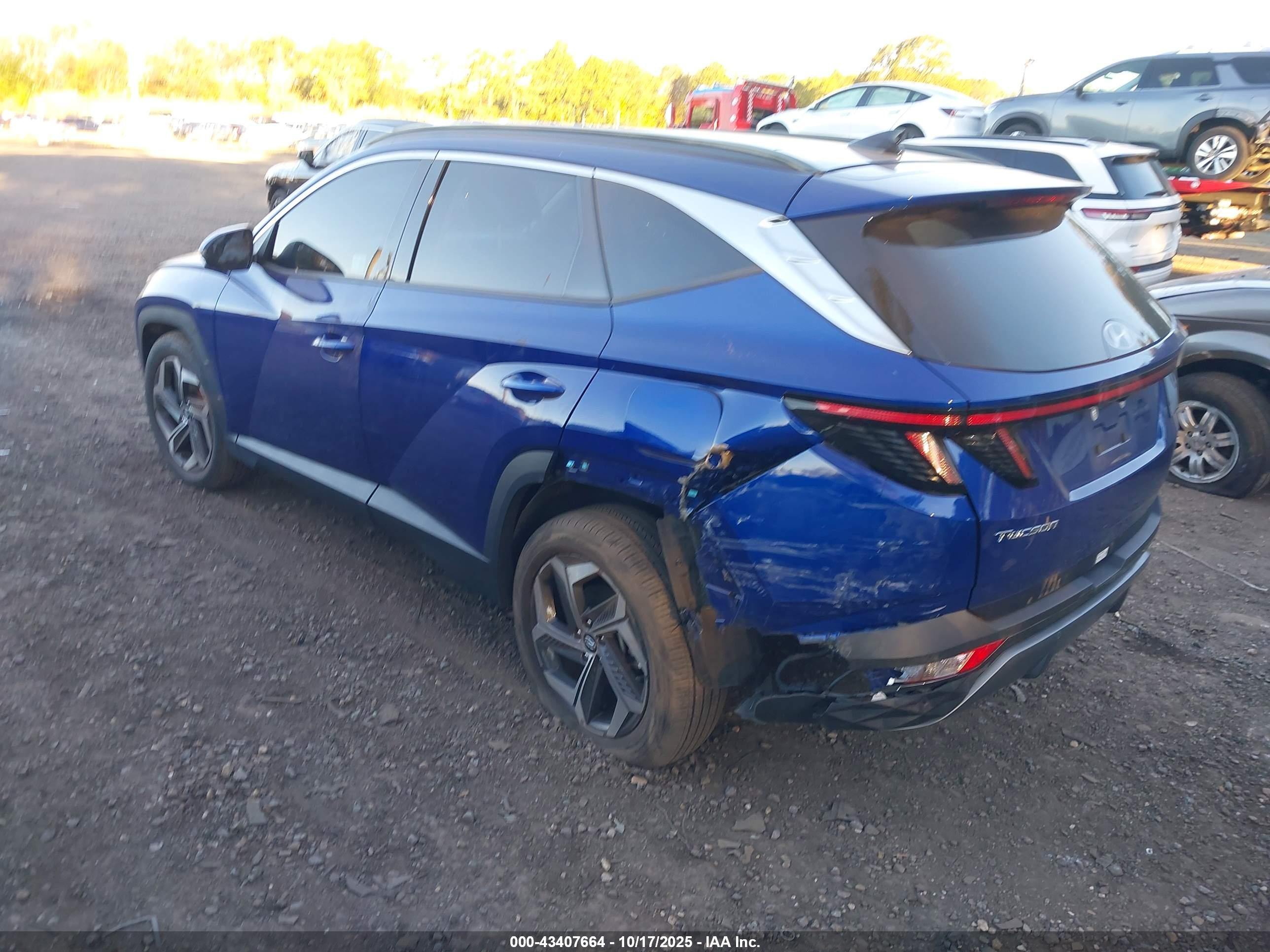 HYUNDAI TUCSON image 6