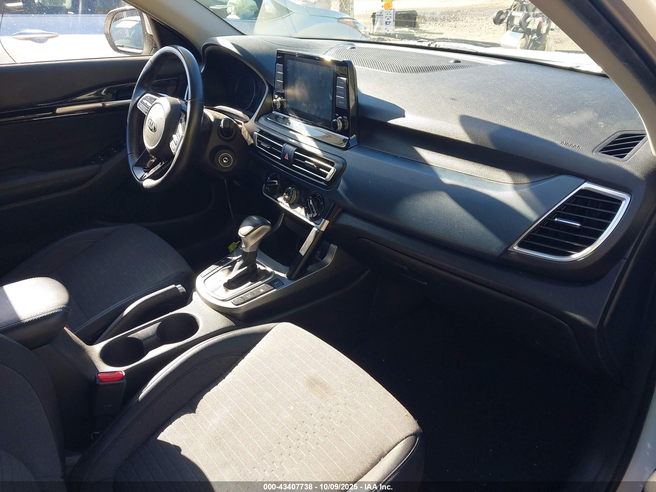 KIA SELTOS image 5