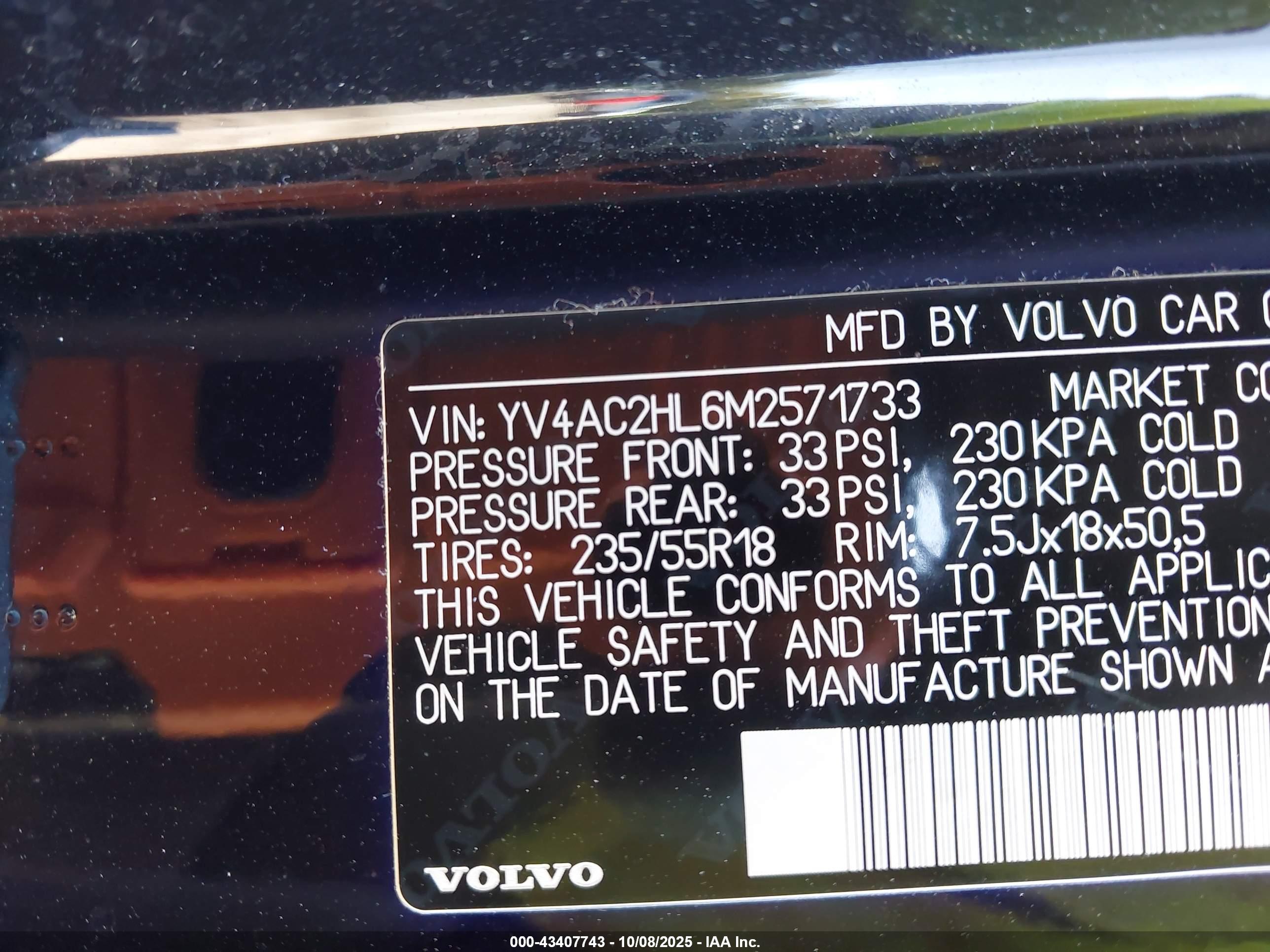 VOLVO XC40 image 9
