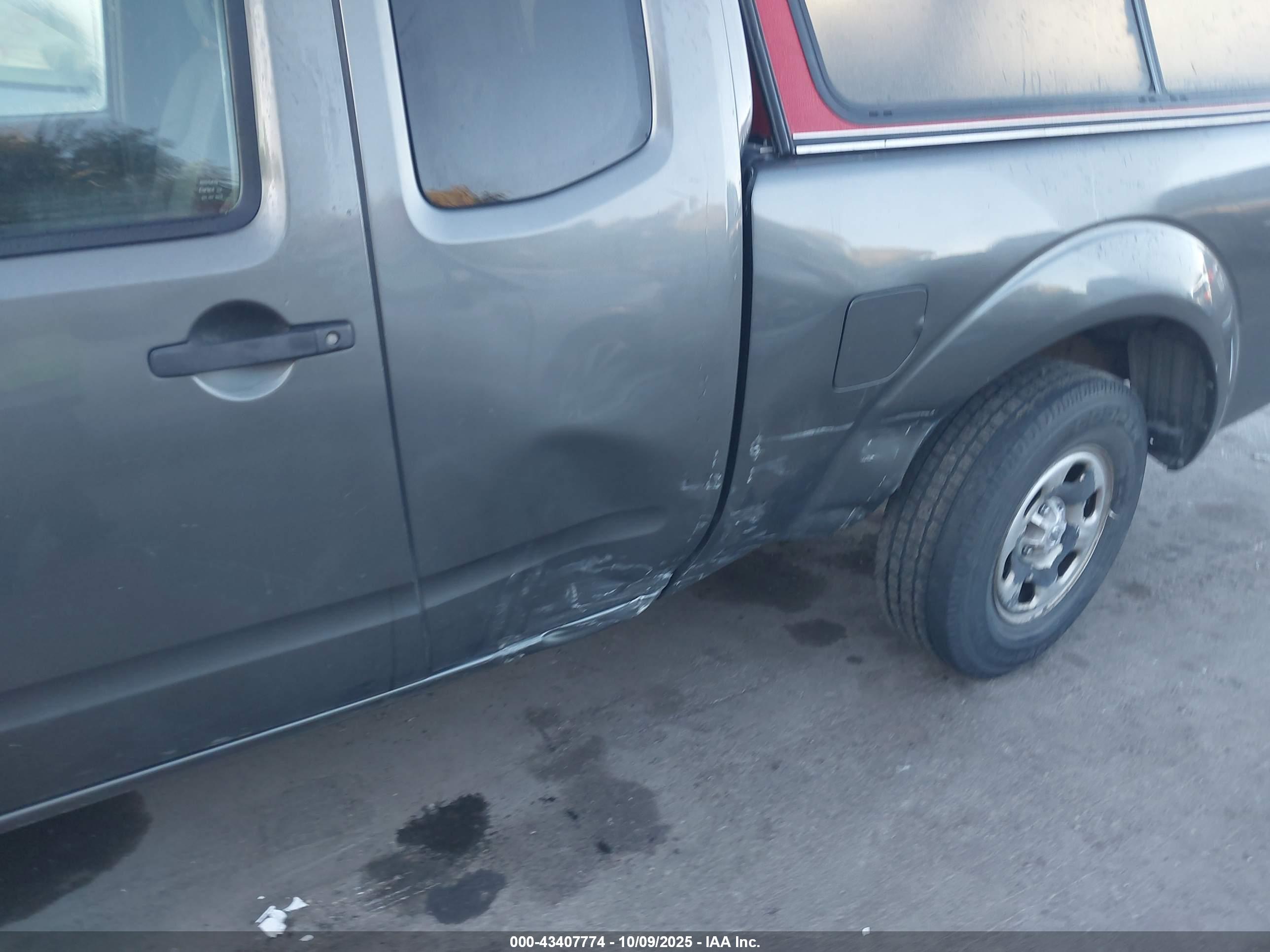 NISSAN FRONTIER image 6