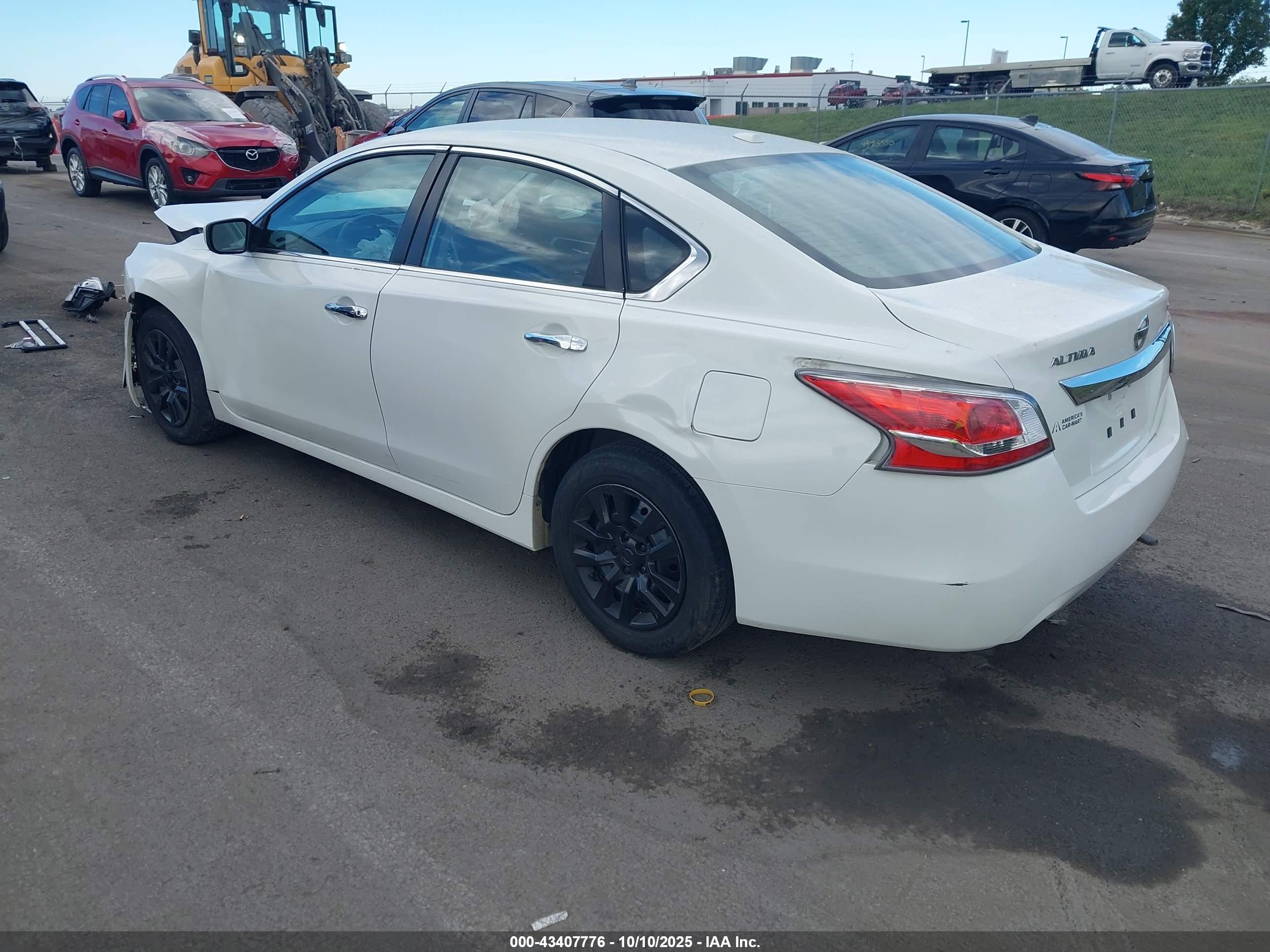 NISSAN ALTIMA image 3