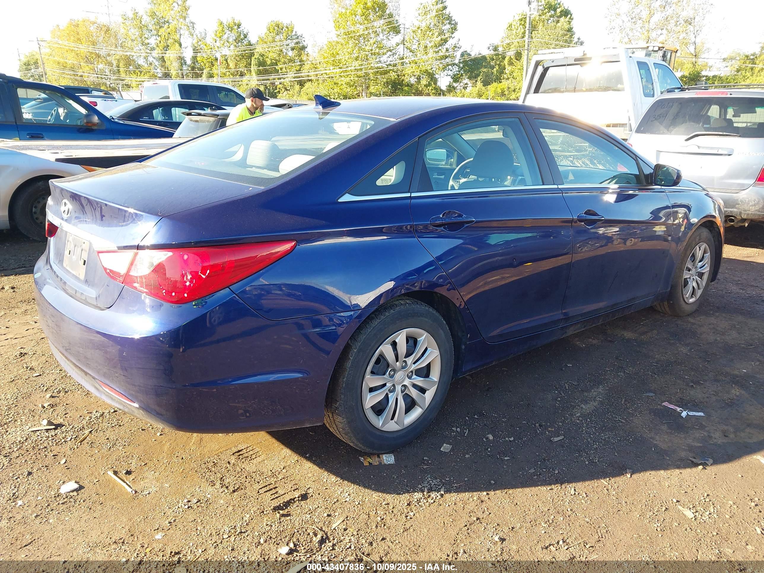 HYUNDAI SONATA image 4